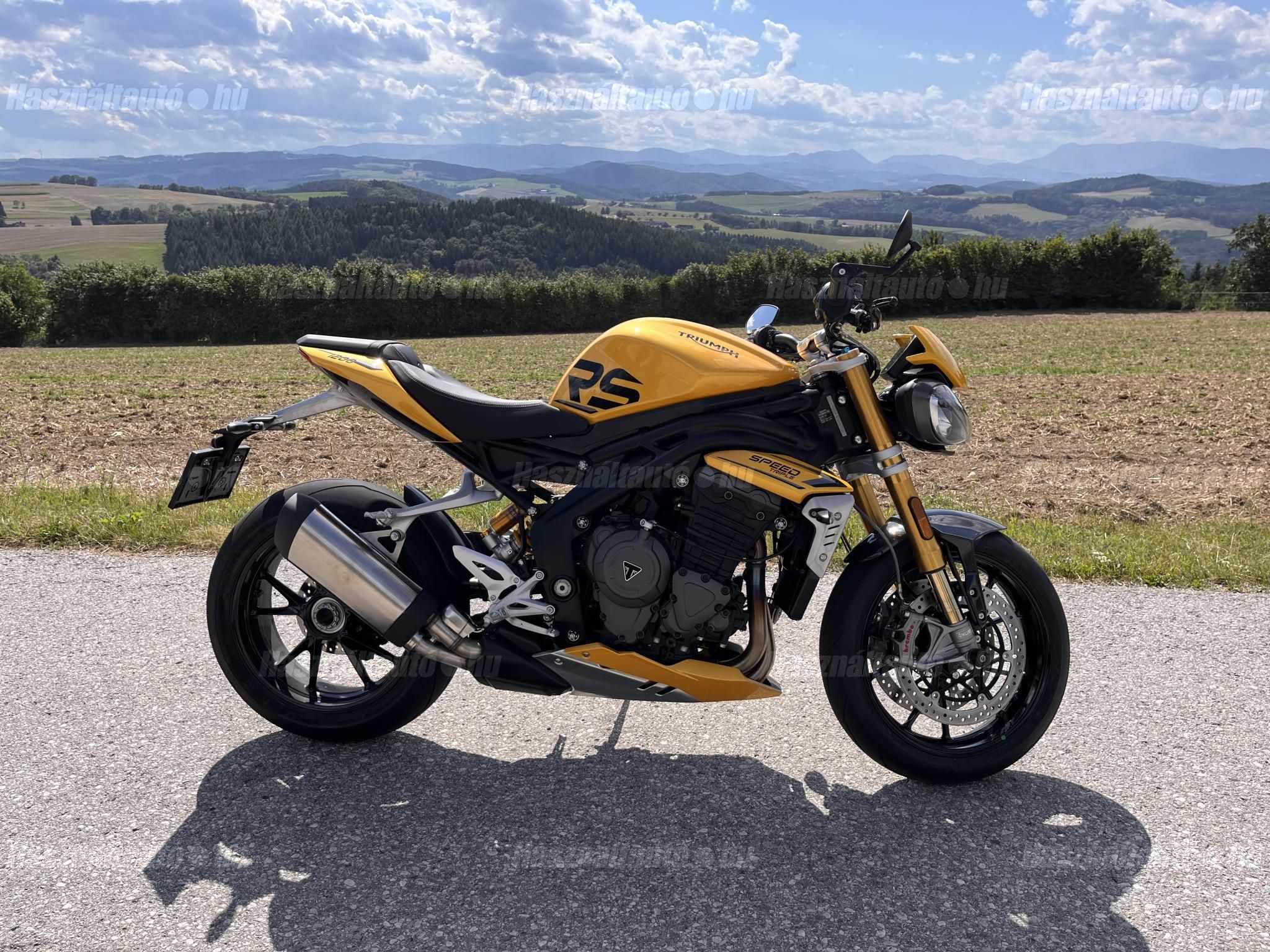 TRIUMPH SPEED TRIPLE 1200 RS 2024 - 1