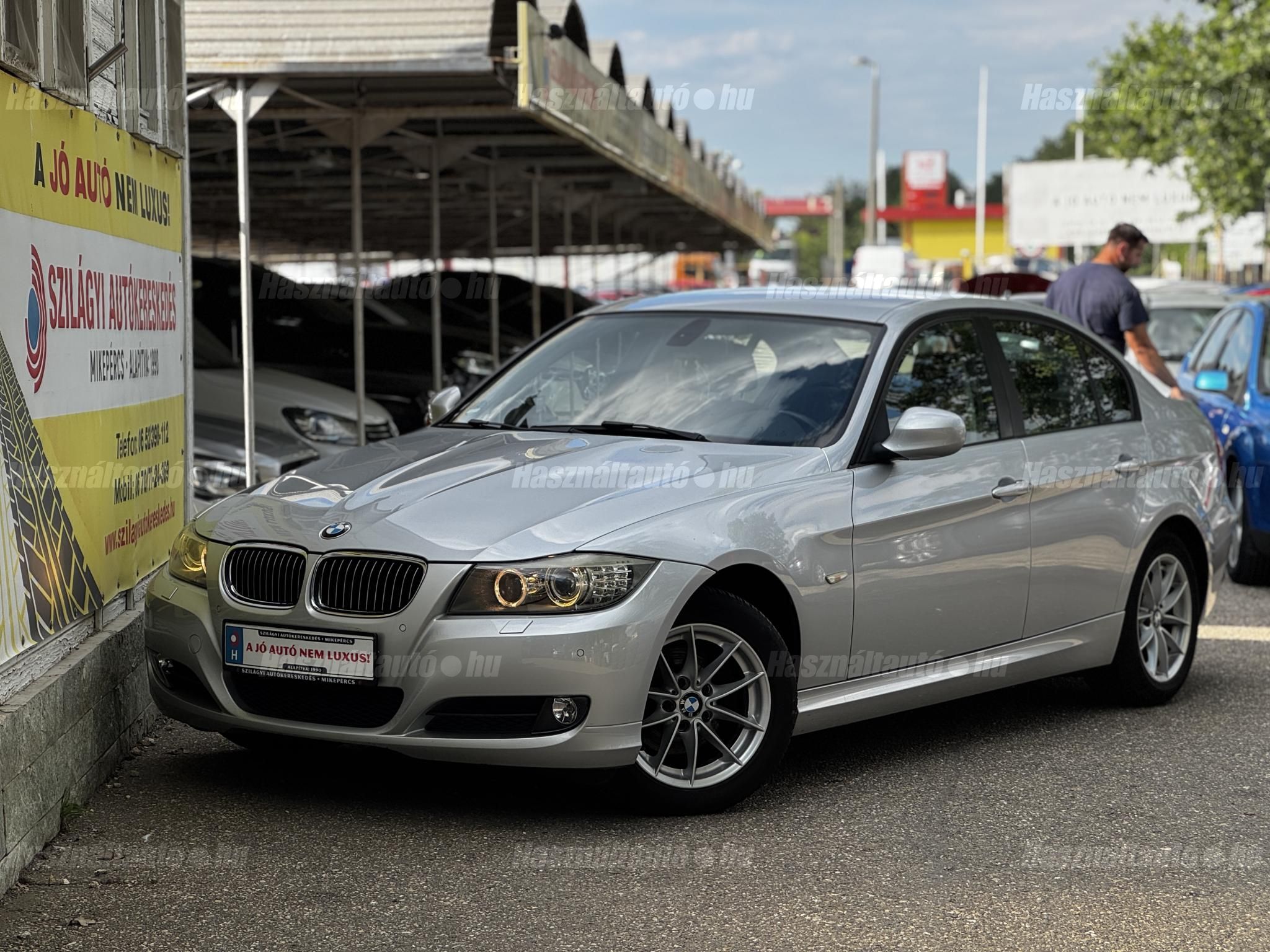 BMW 318 2011/3 - 1