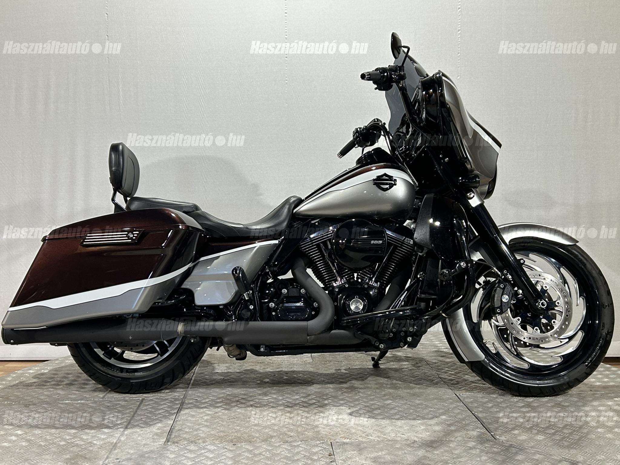 HARLEY-DAVIDSON STREET GLIDE SPECIAL 2016 - 1