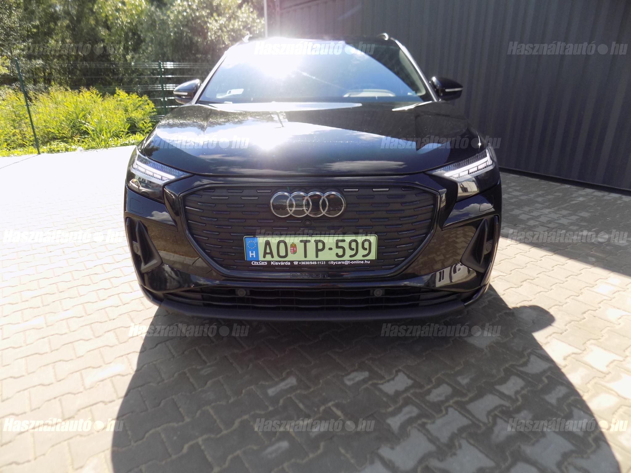AUDI Q4 2022/11 - 1