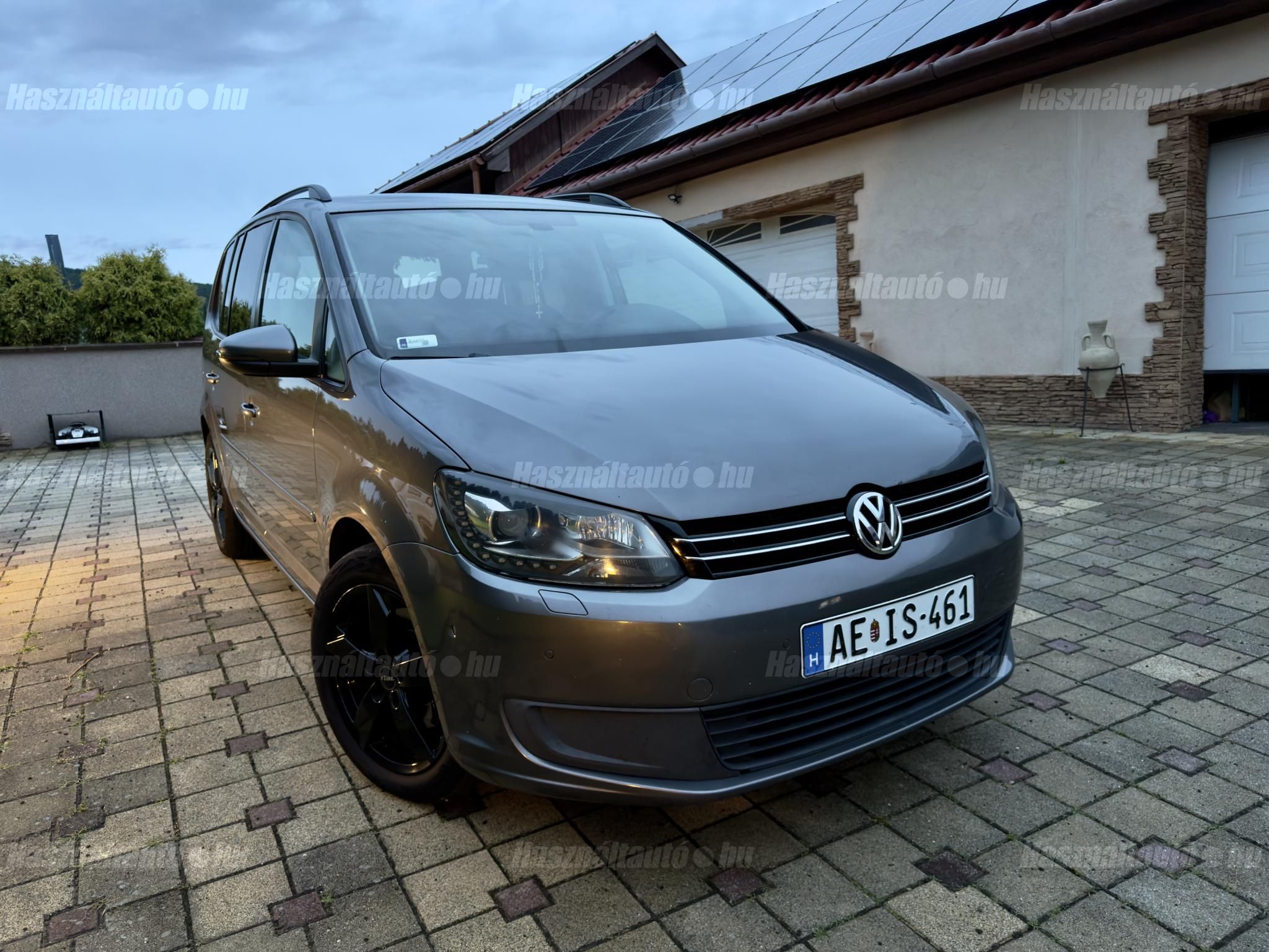 VOLKSWAGEN TOURAN 2011/9 - 1