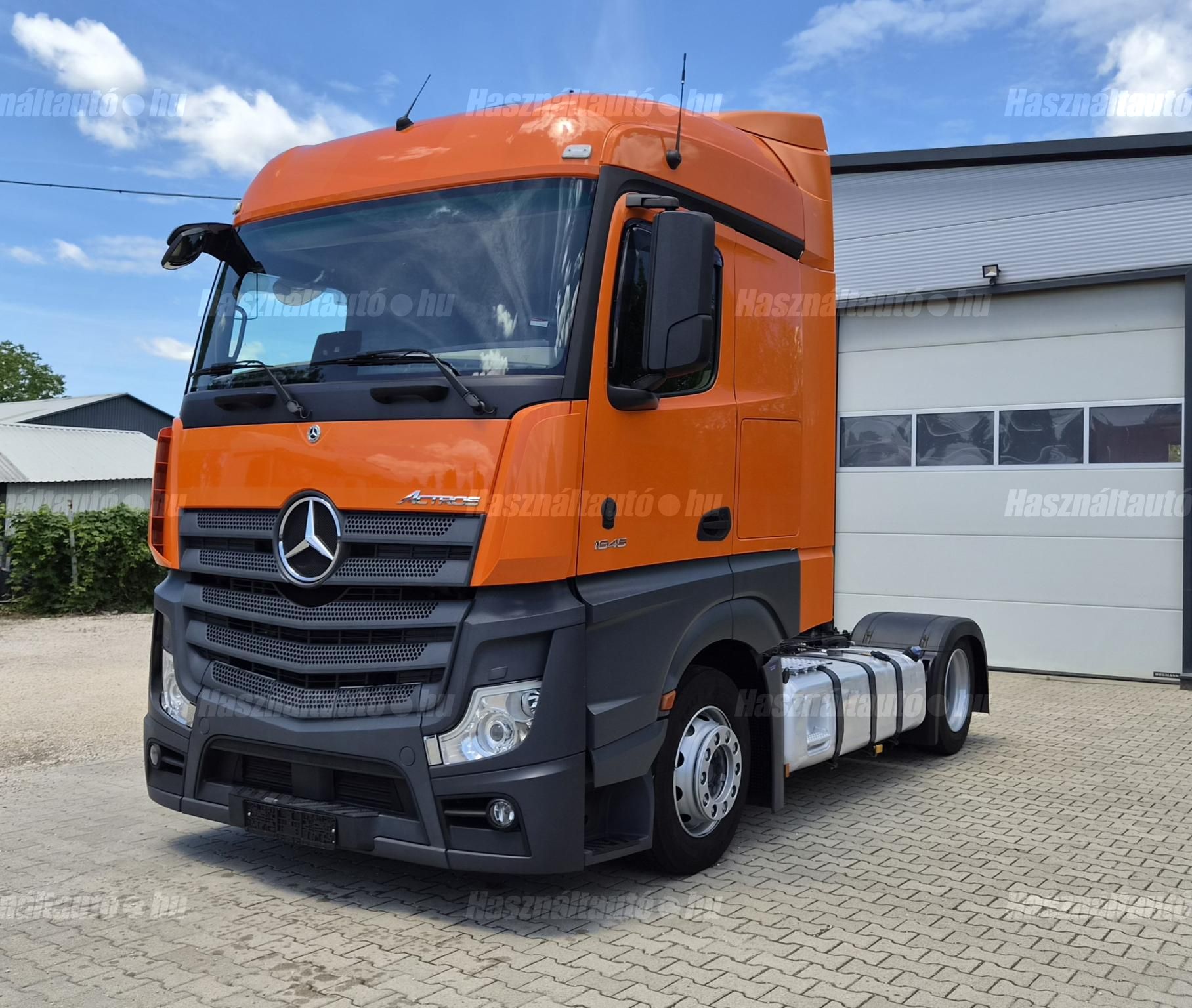 MERCEDES-BENZ 2020/9 - 1