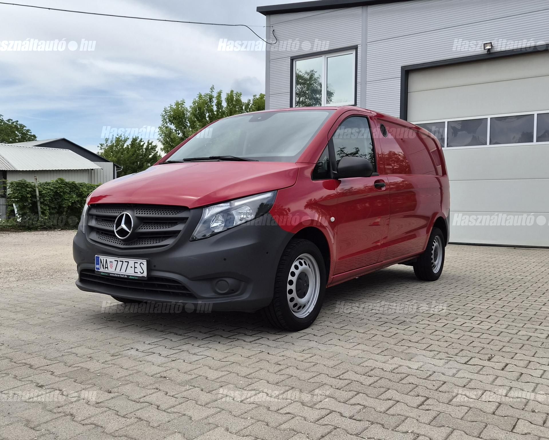 MERCEDES-BENZ VITO 2023/9 - 1