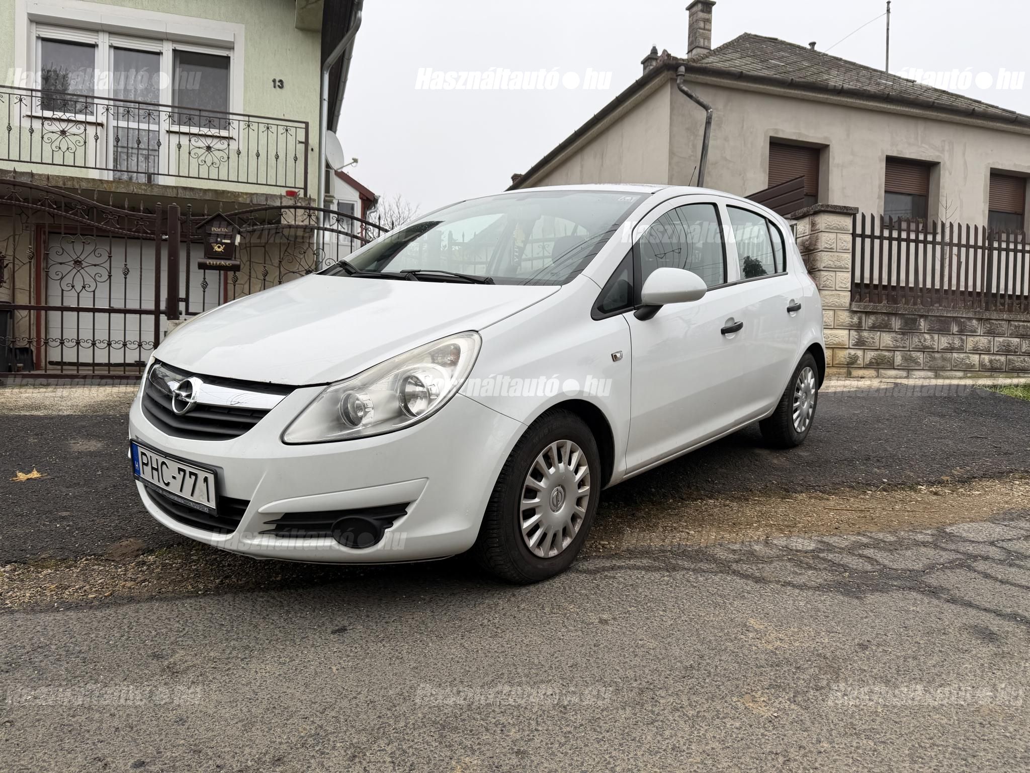 OPEL CORSA D 2009/8 - 1