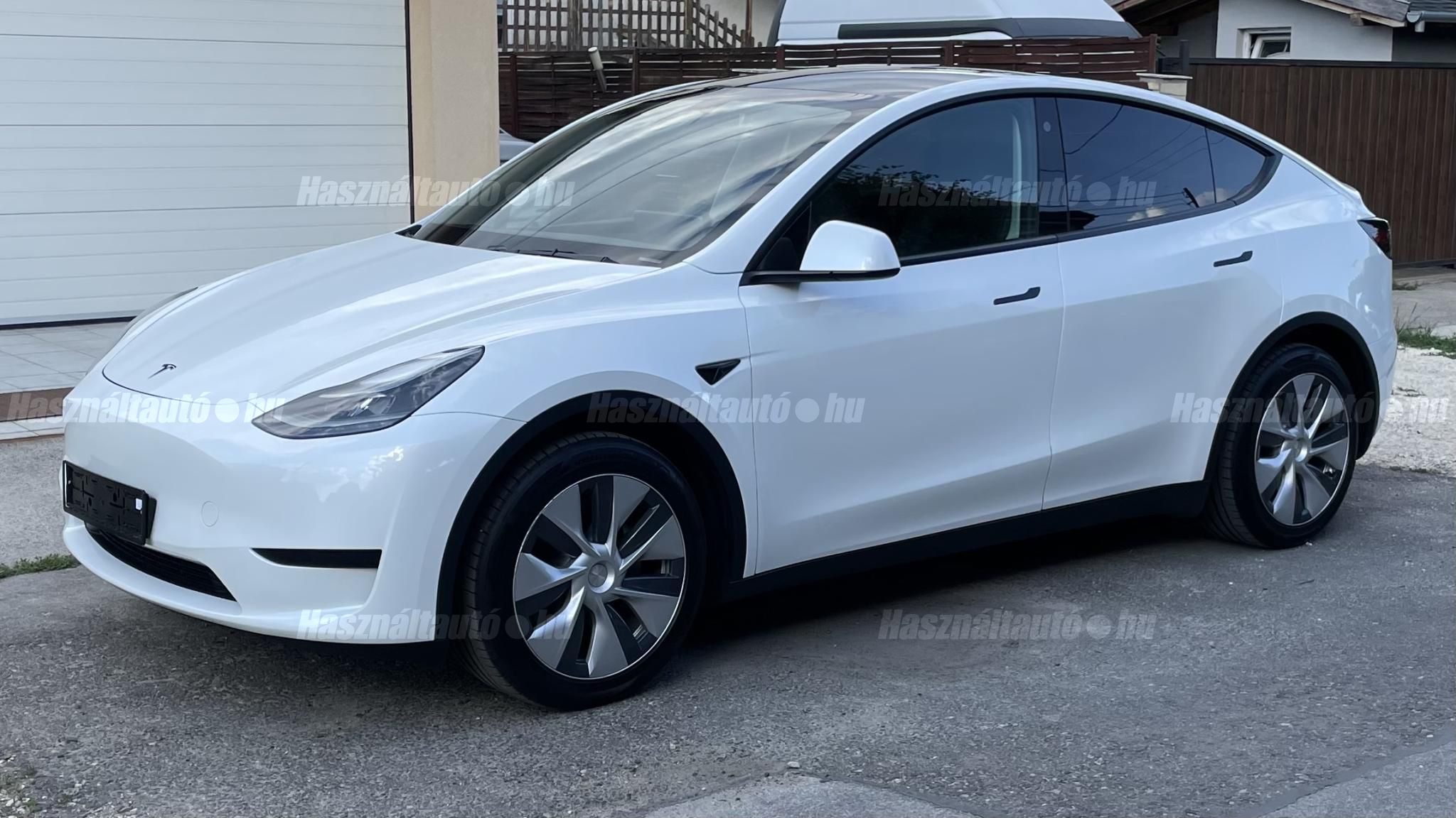 TESLA MODEL Y 2024/3 - 1