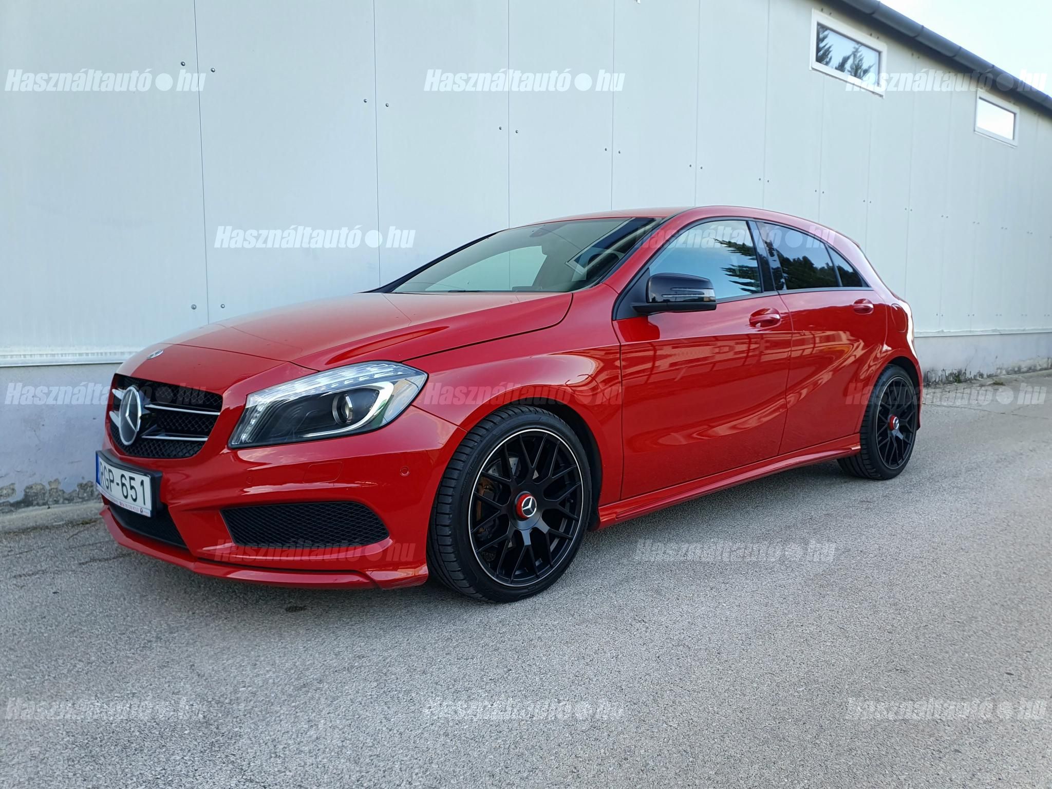 MERCEDES-BENZ A 200 2013/6 - 1