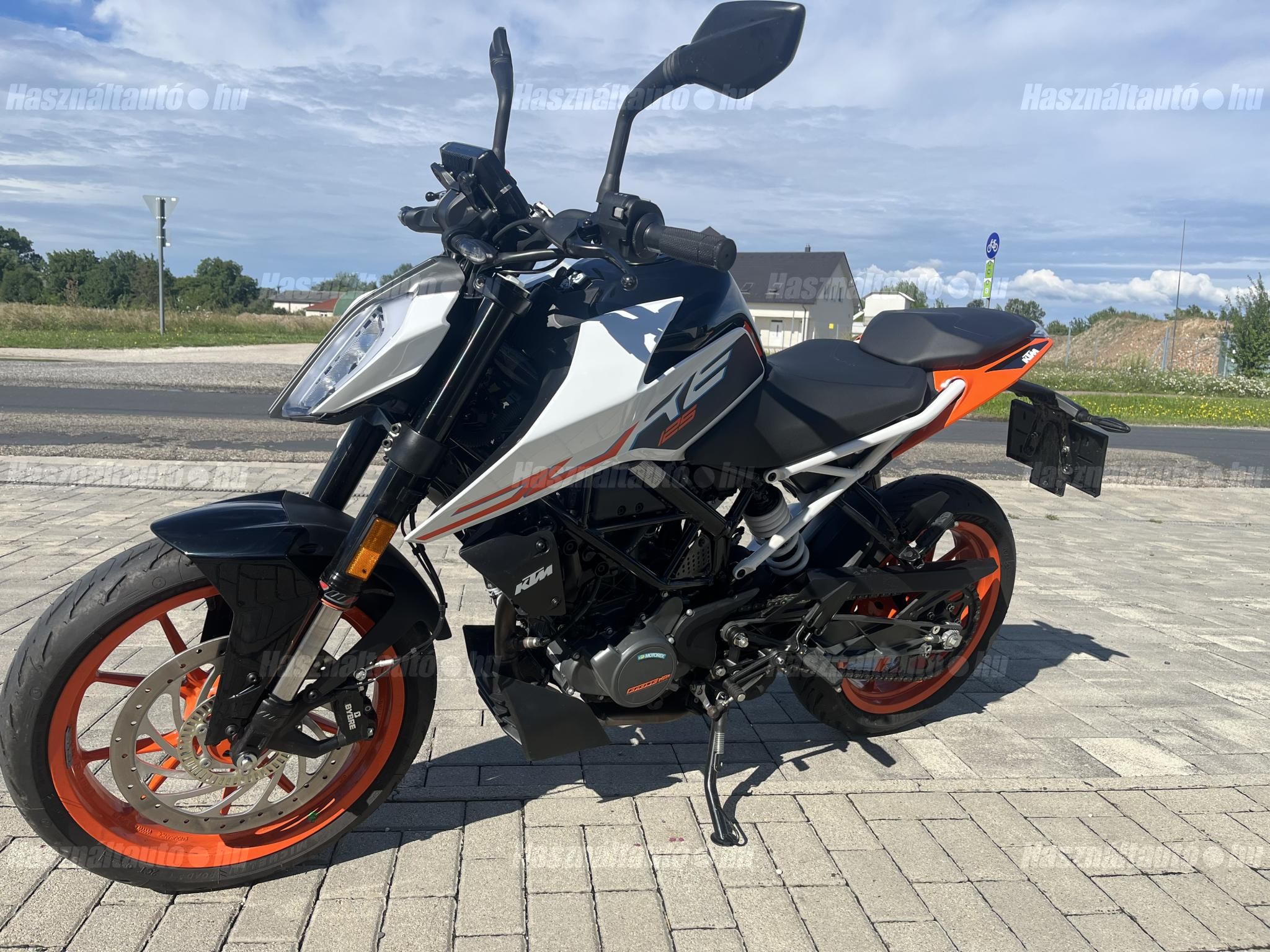 KTM 125 DUKE 2023 - 1
