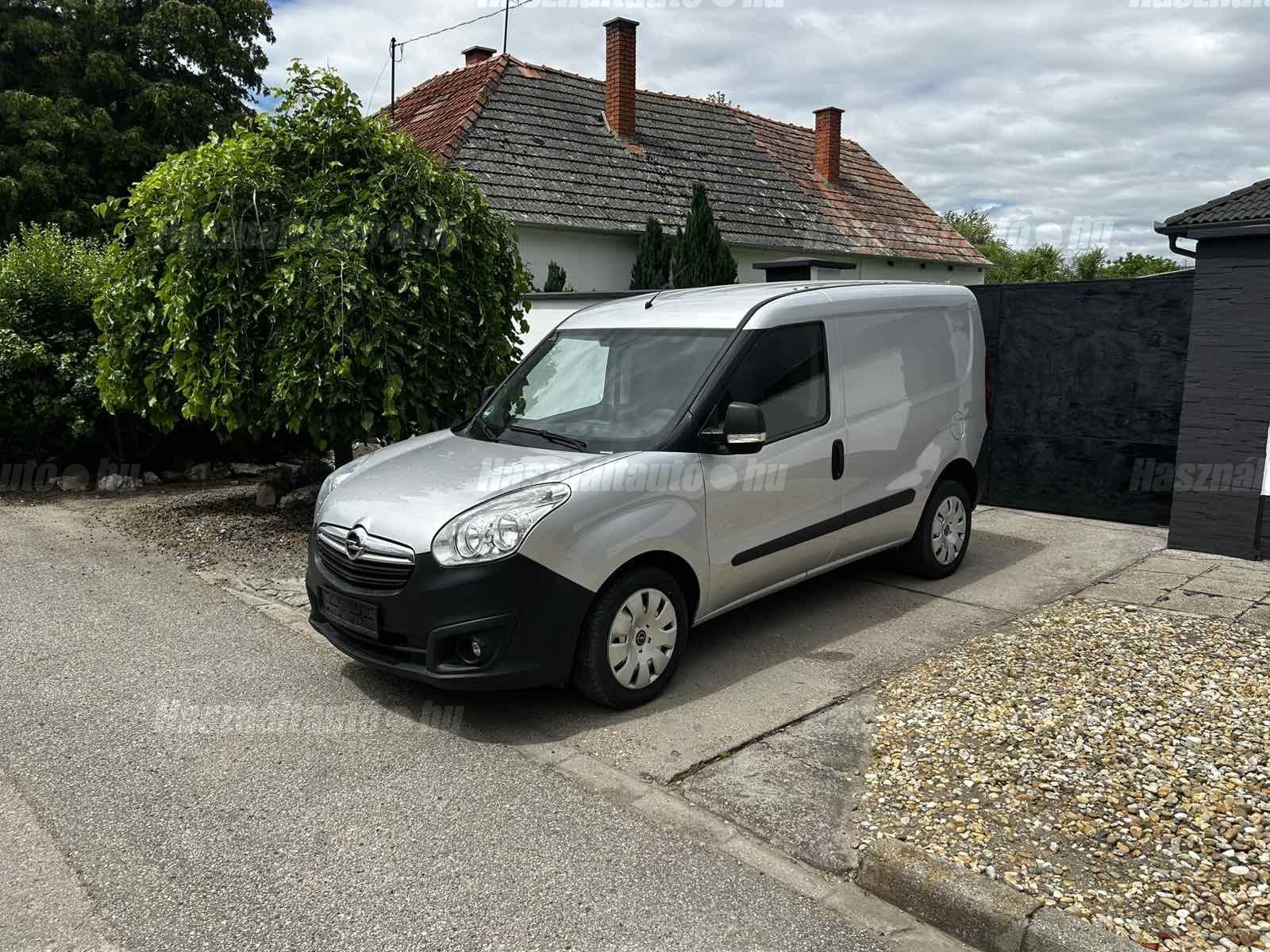 OPEL COMBO 2015/8 - 1