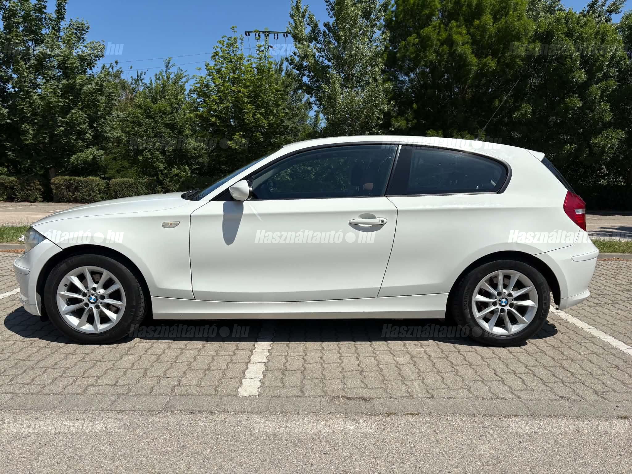 BMW 118 2008/4 - 1