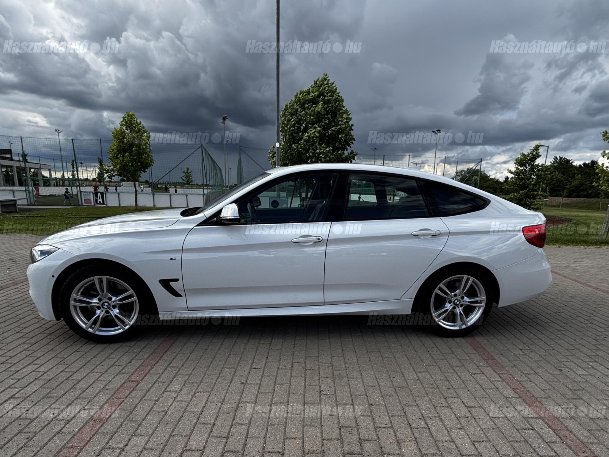 BMW 330 GRAN TURISMO 2017/2 - 1