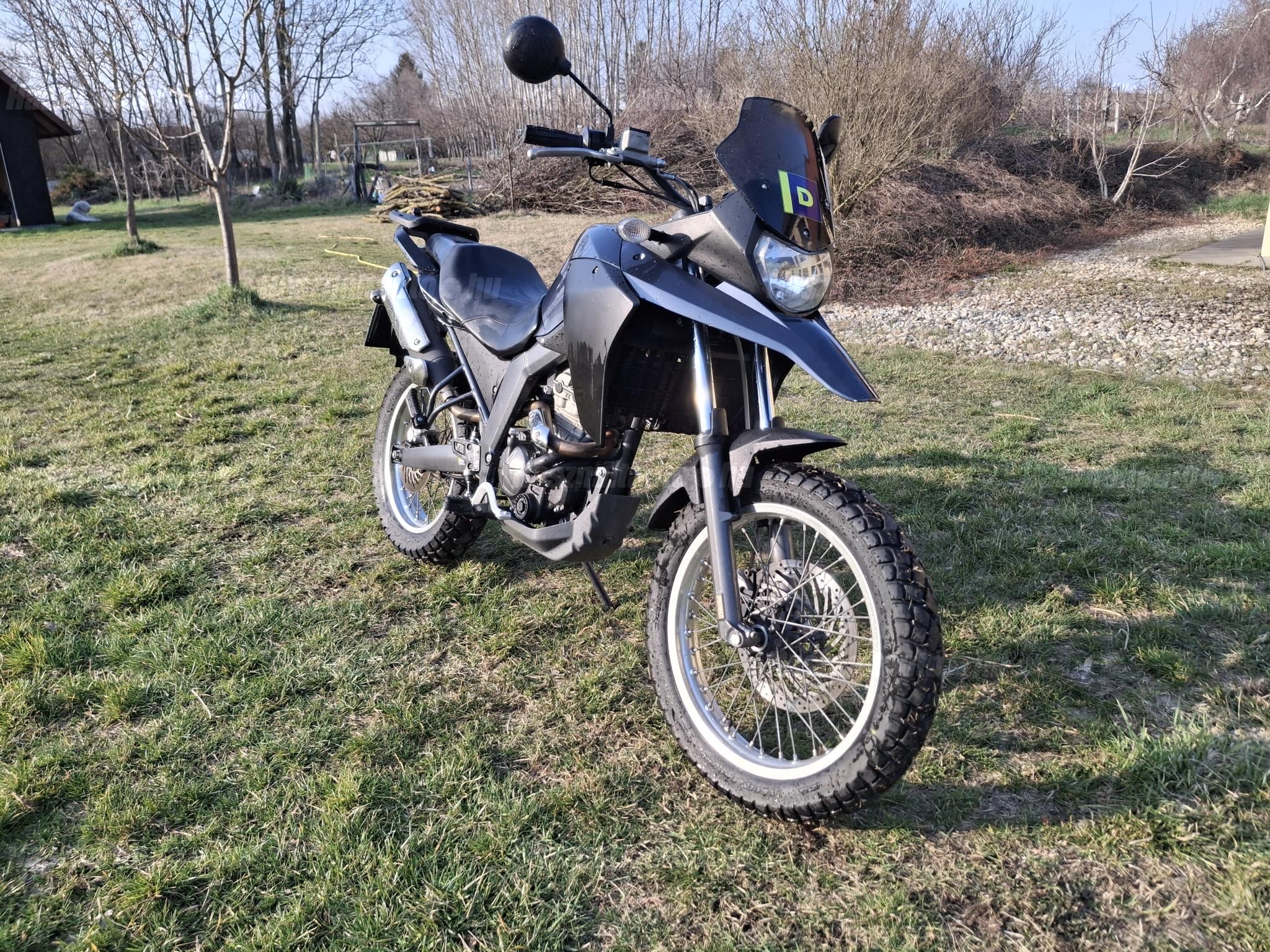 DERBI TERRA 125 2012 - 1