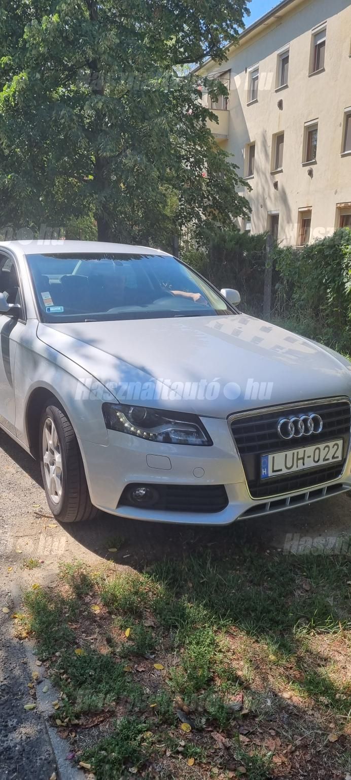 AUDI A4 2010/10 - 1