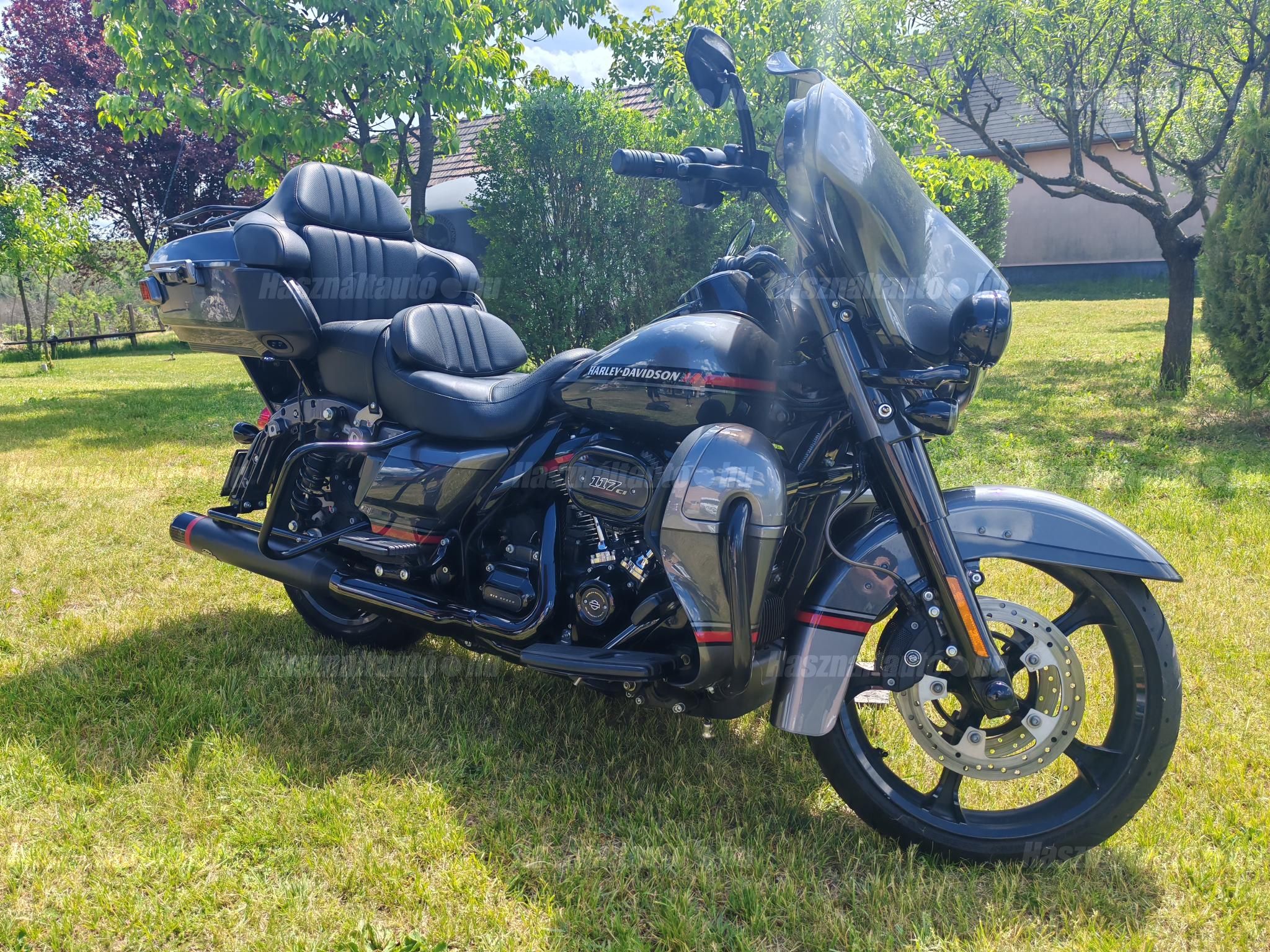 HARLEY-DAVIDSON CVO 2020/6 - 1