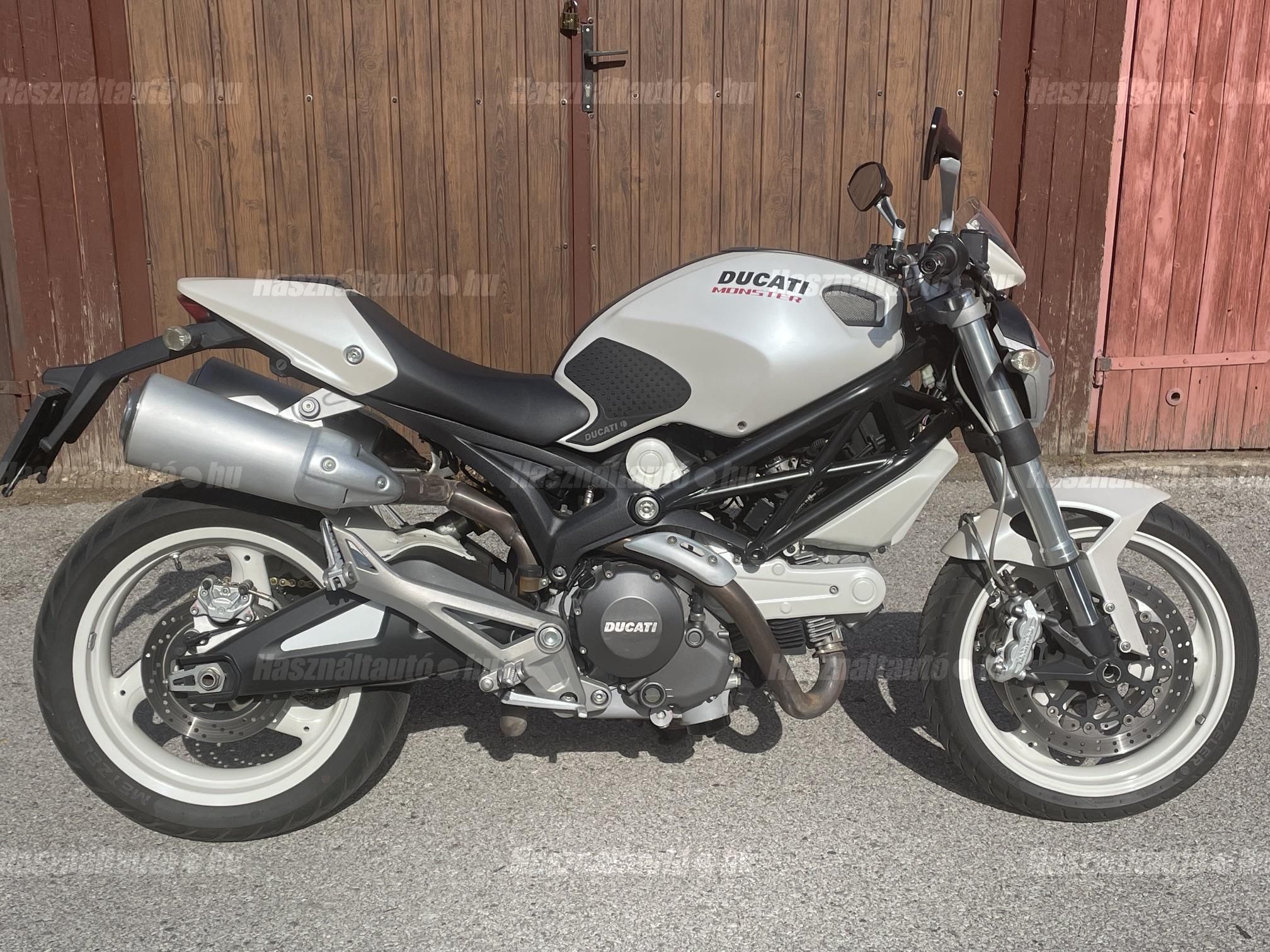 DUCATI MONSTER 696 2008/8 - 1