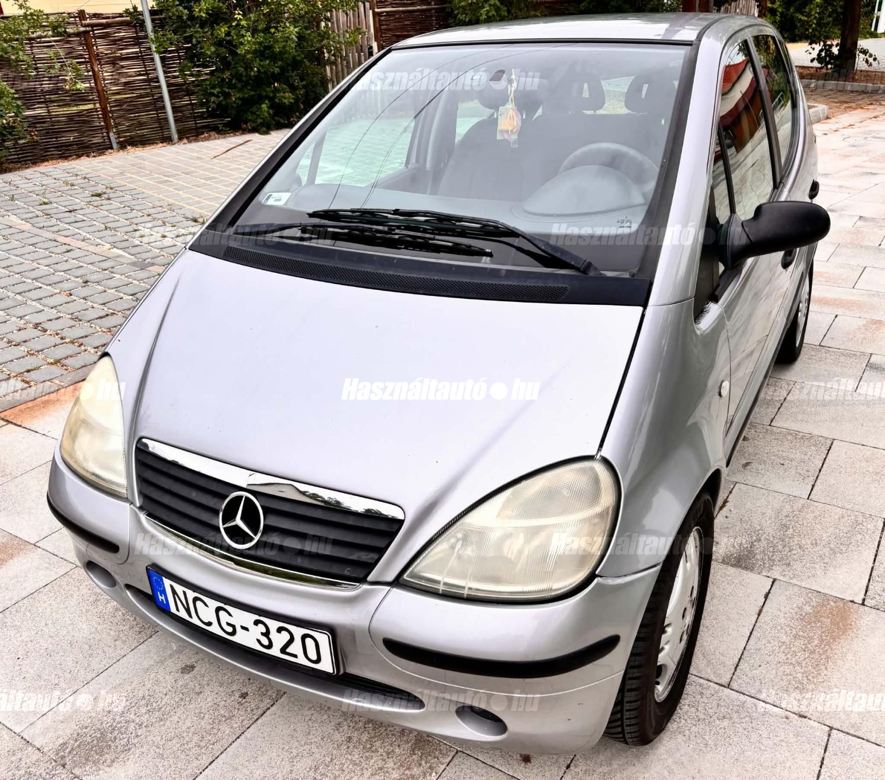 MERCEDES-BENZ A 140 1999/12 - 1