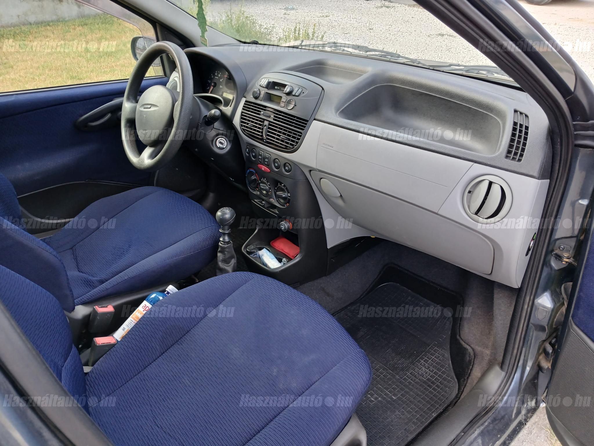 FIAT PUNTO 2000/12 - 1