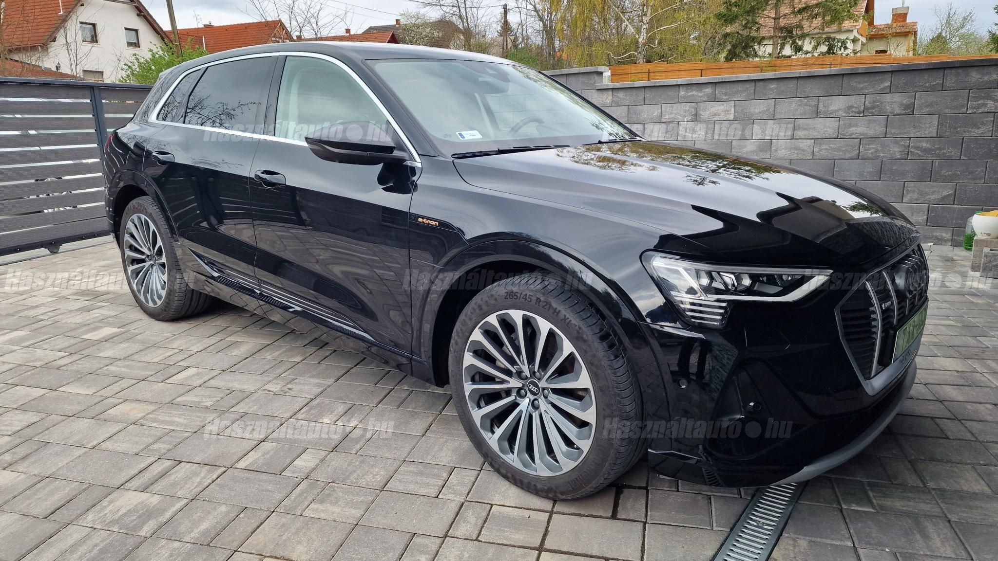 AUDI E-TRON 2021/12 - 1
