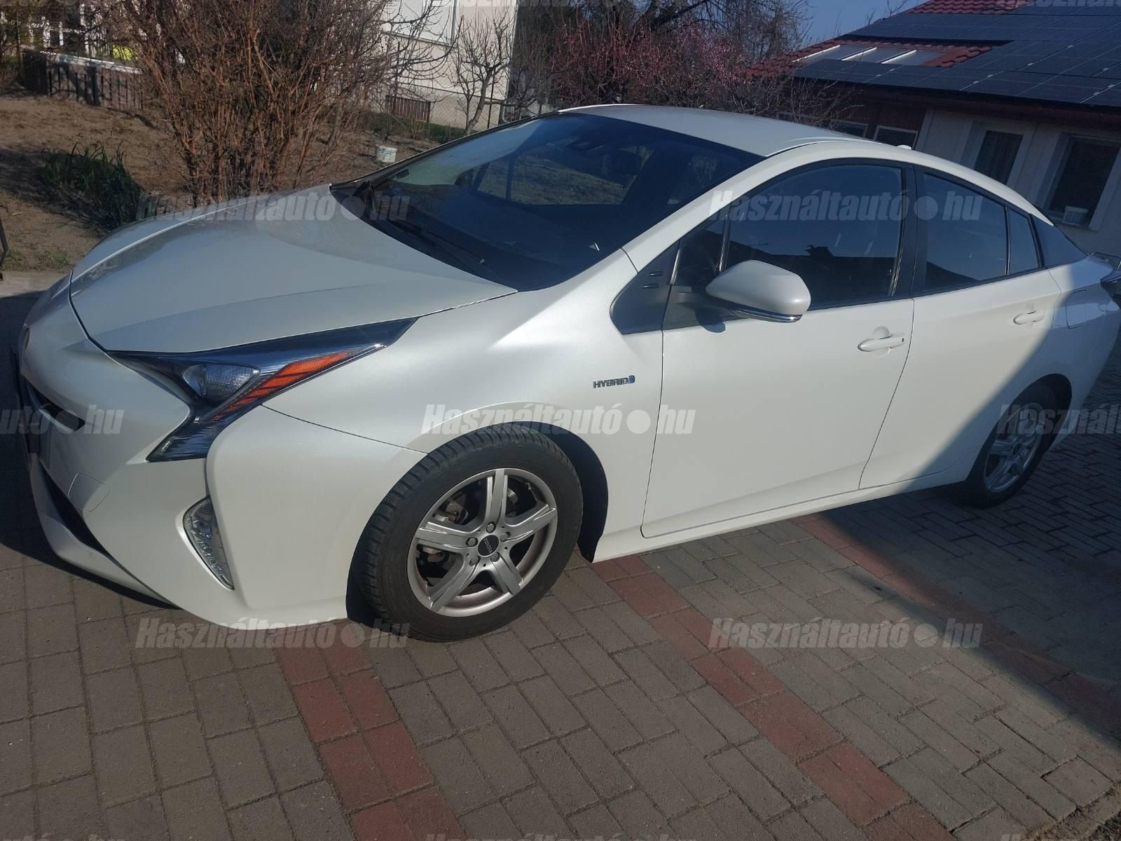 TOYOTA PRIUS 2017/8 - 1