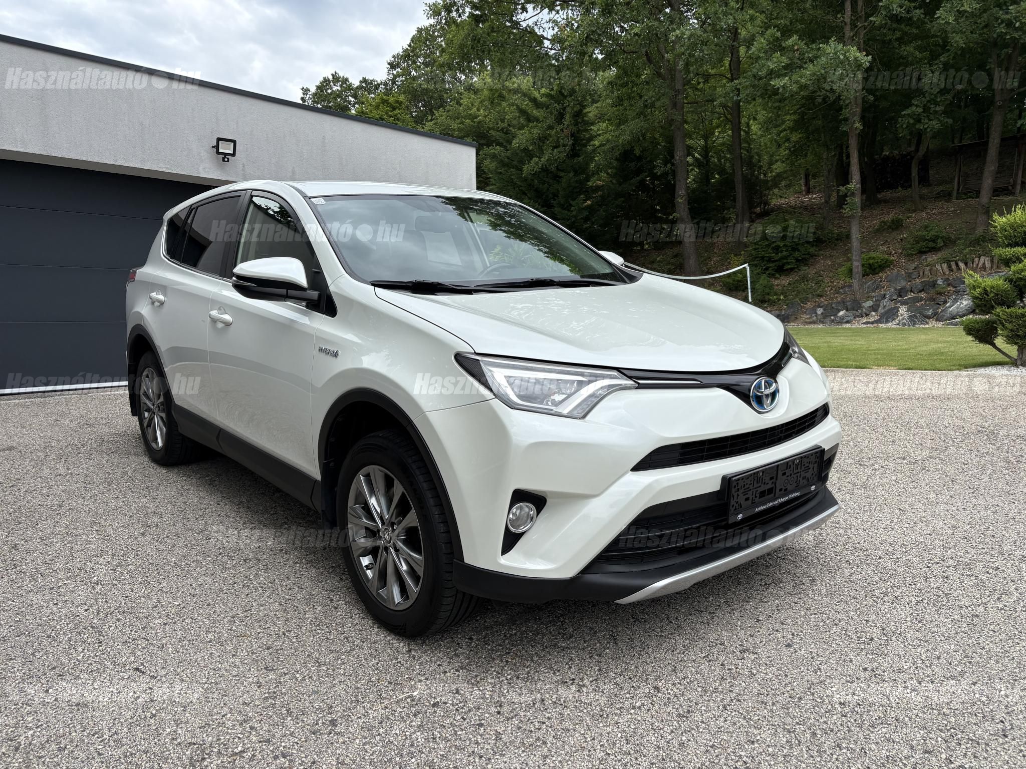 TOYOTA RAV 4 2016/3 - 1