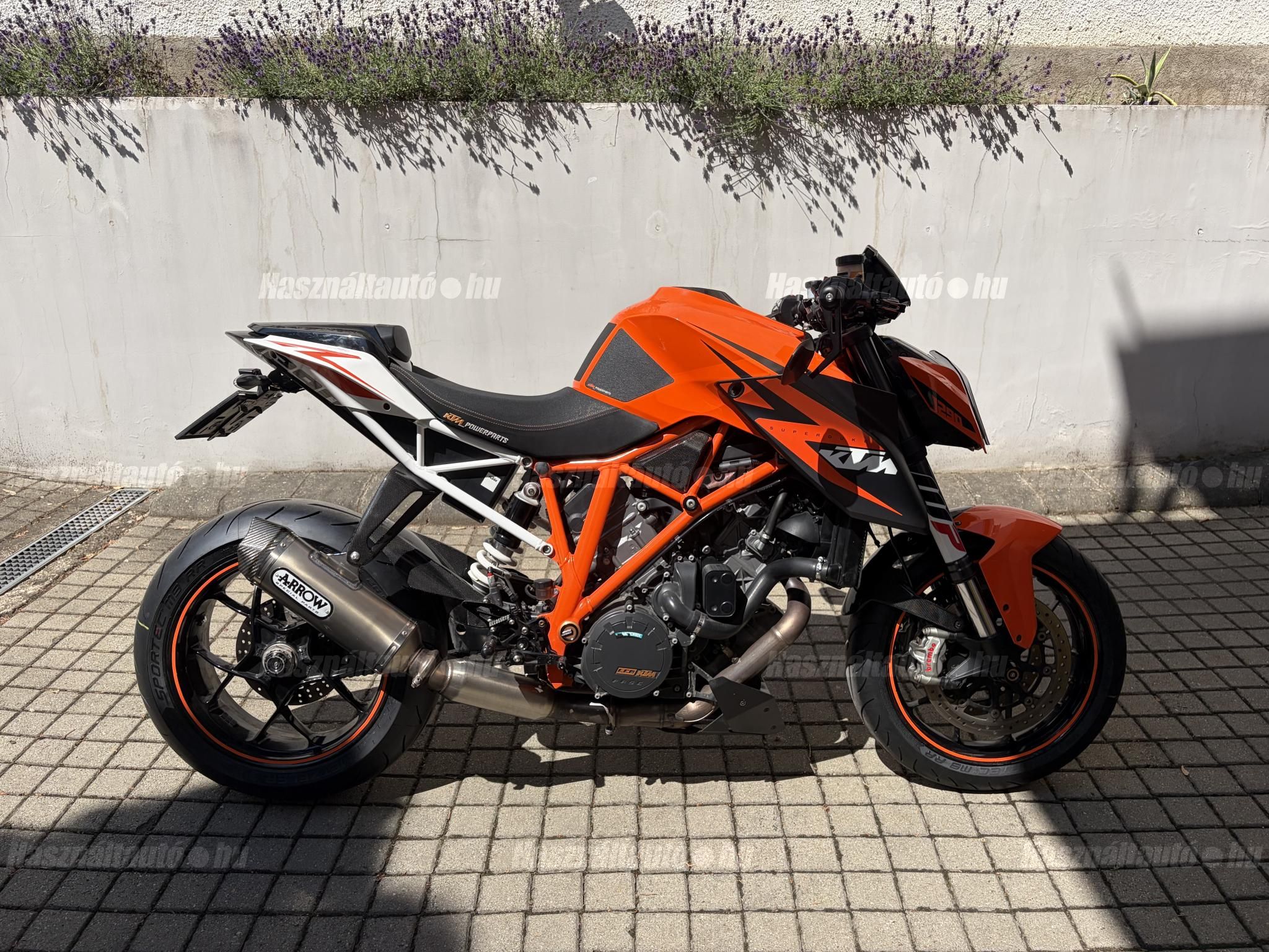 KTM 1290 SUPER DUKE R 2014/6 - 1