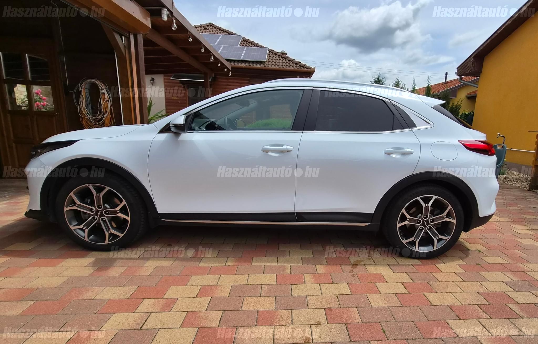 KIA XCEED 2022/6 - 1