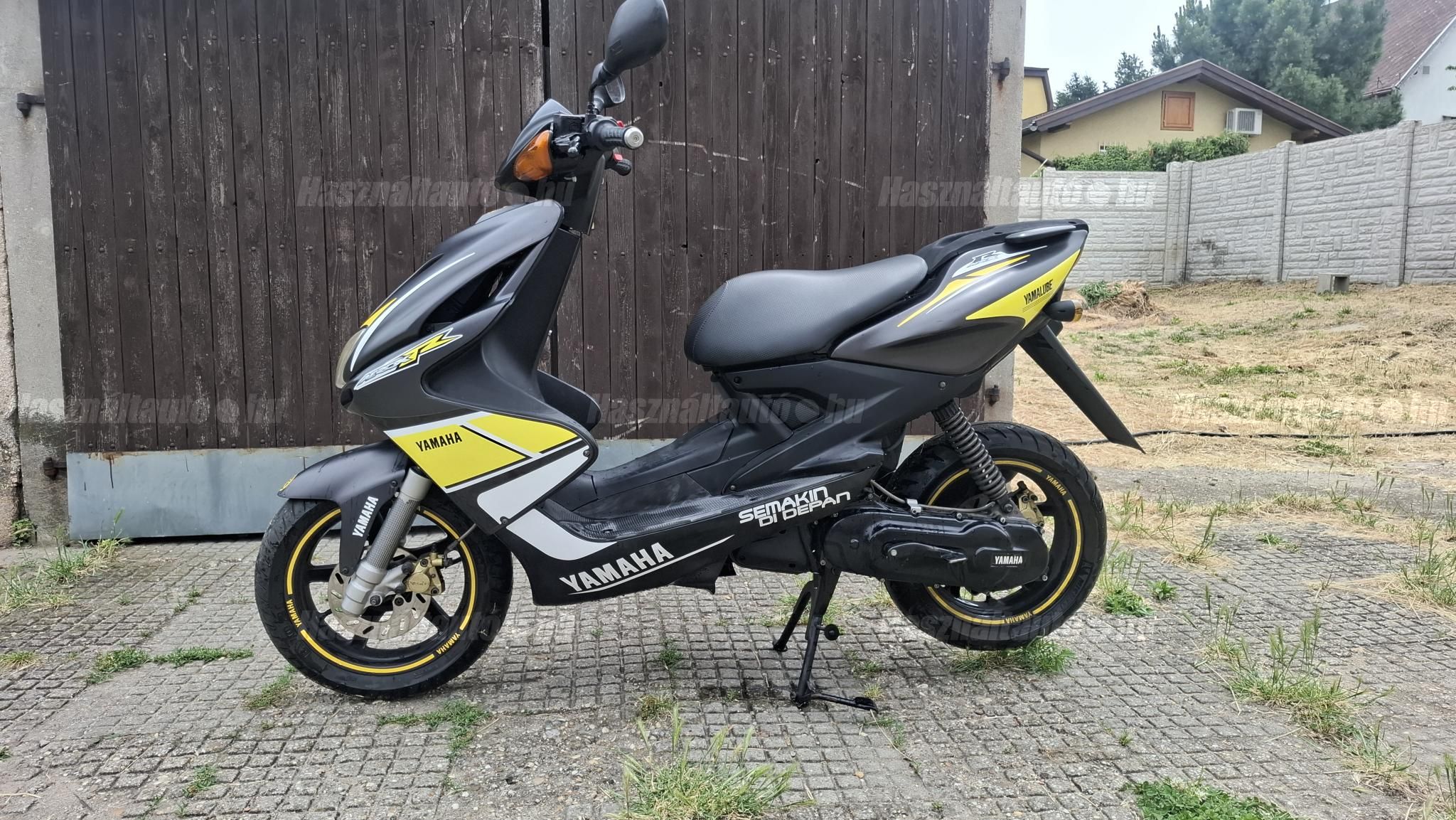 YAMAHA AEROX 2013/7 - 1