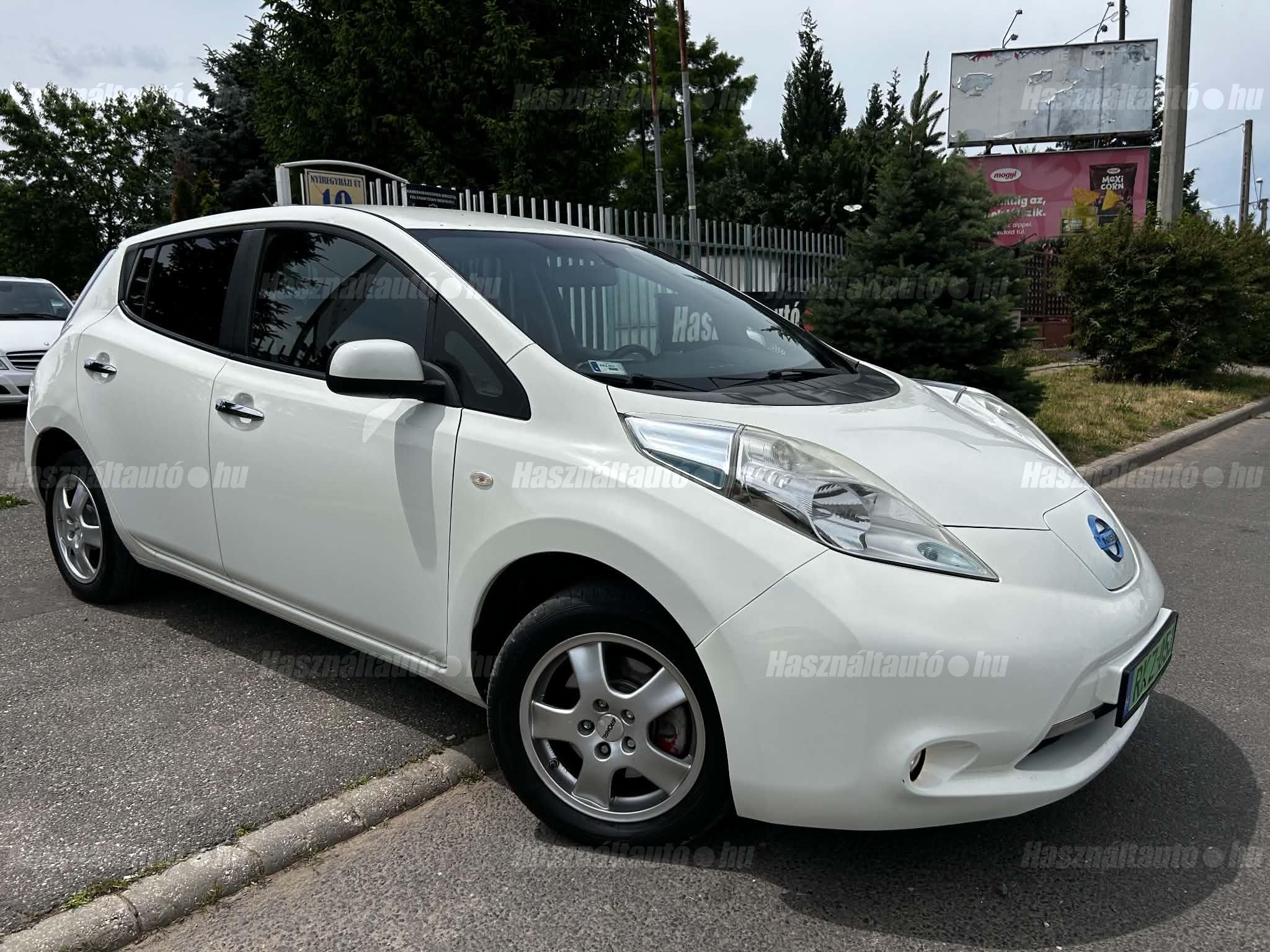NISSAN LEAF 2015/11 - 1