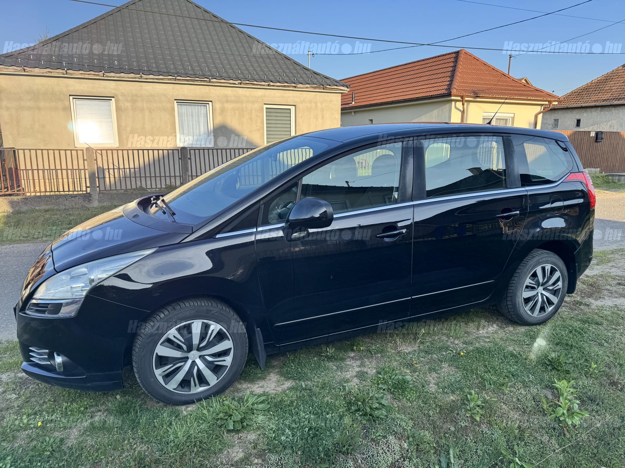 PEUGEOT 5008 2011/3 - 1