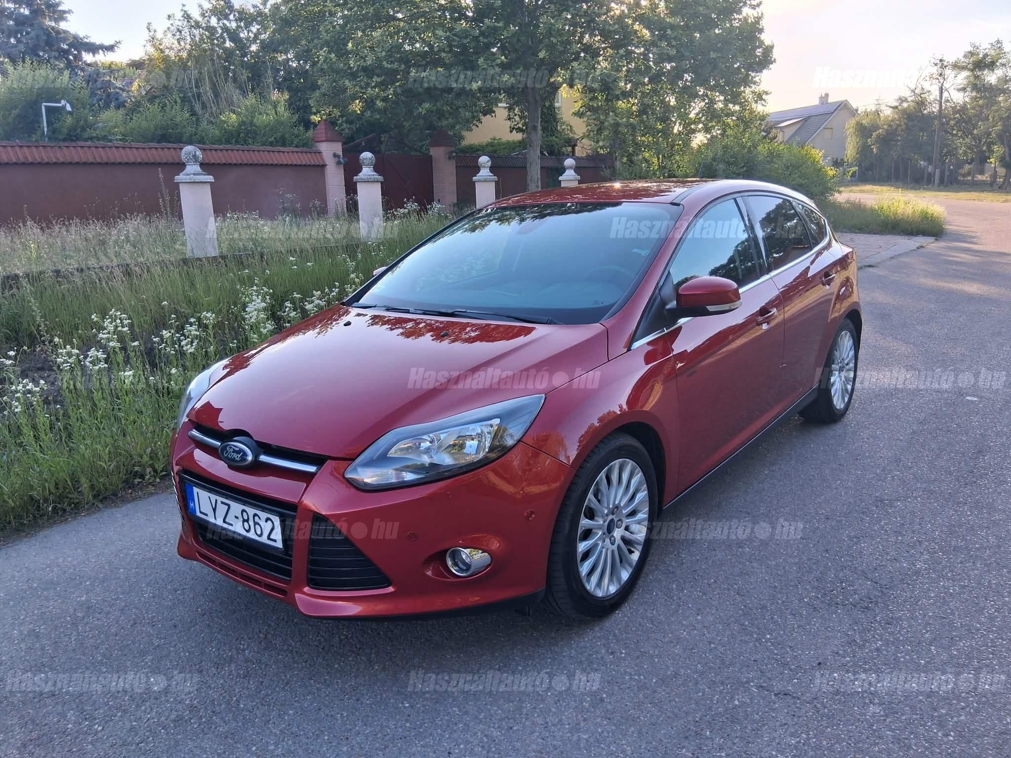 FORD FOCUS 2011/10 - 1