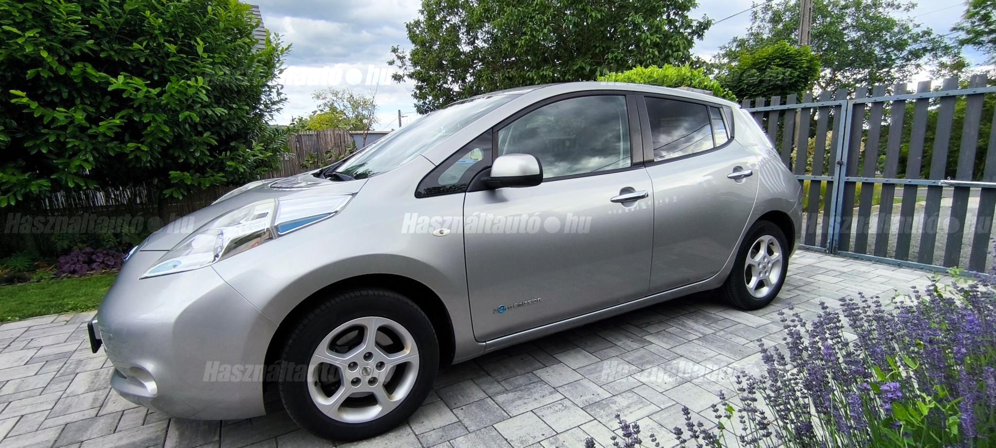 NISSAN LEAF 2016/6 - 1