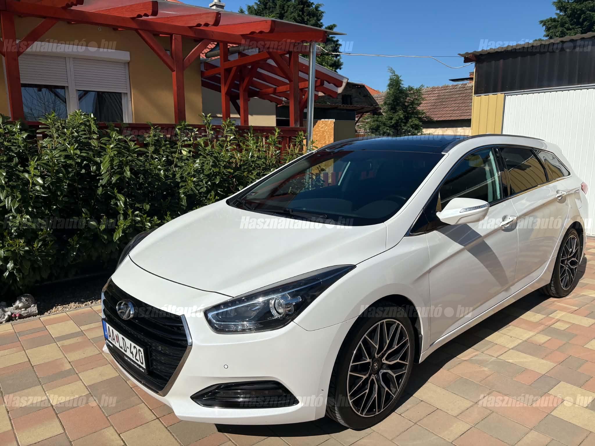 HYUNDAI I40 2016/5 - 1