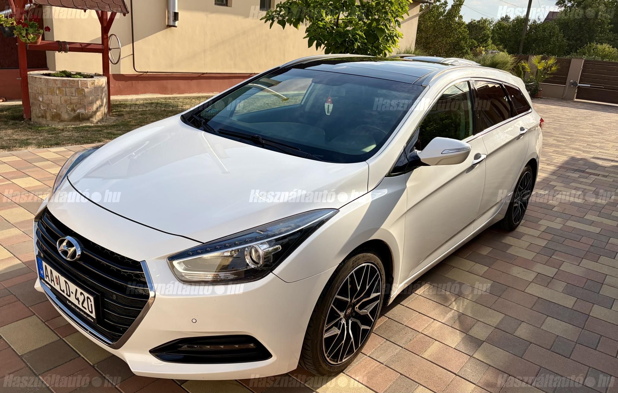 HYUNDAI I40 2016/5 - 1