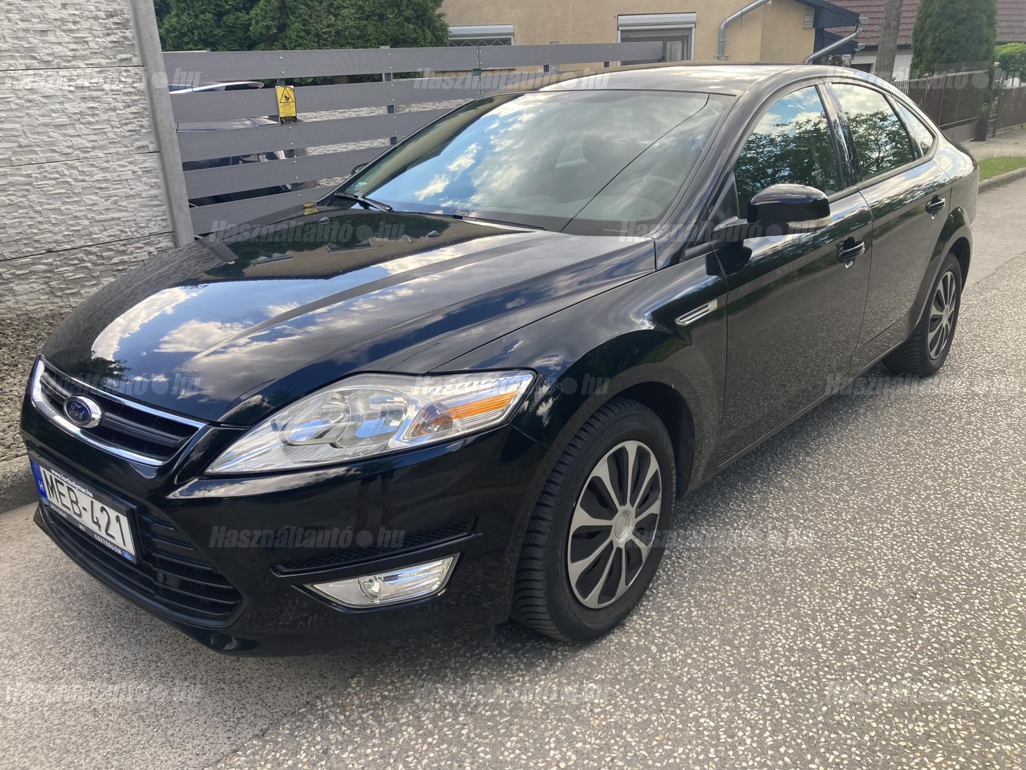 FORD MONDEO 2012/6 - 1