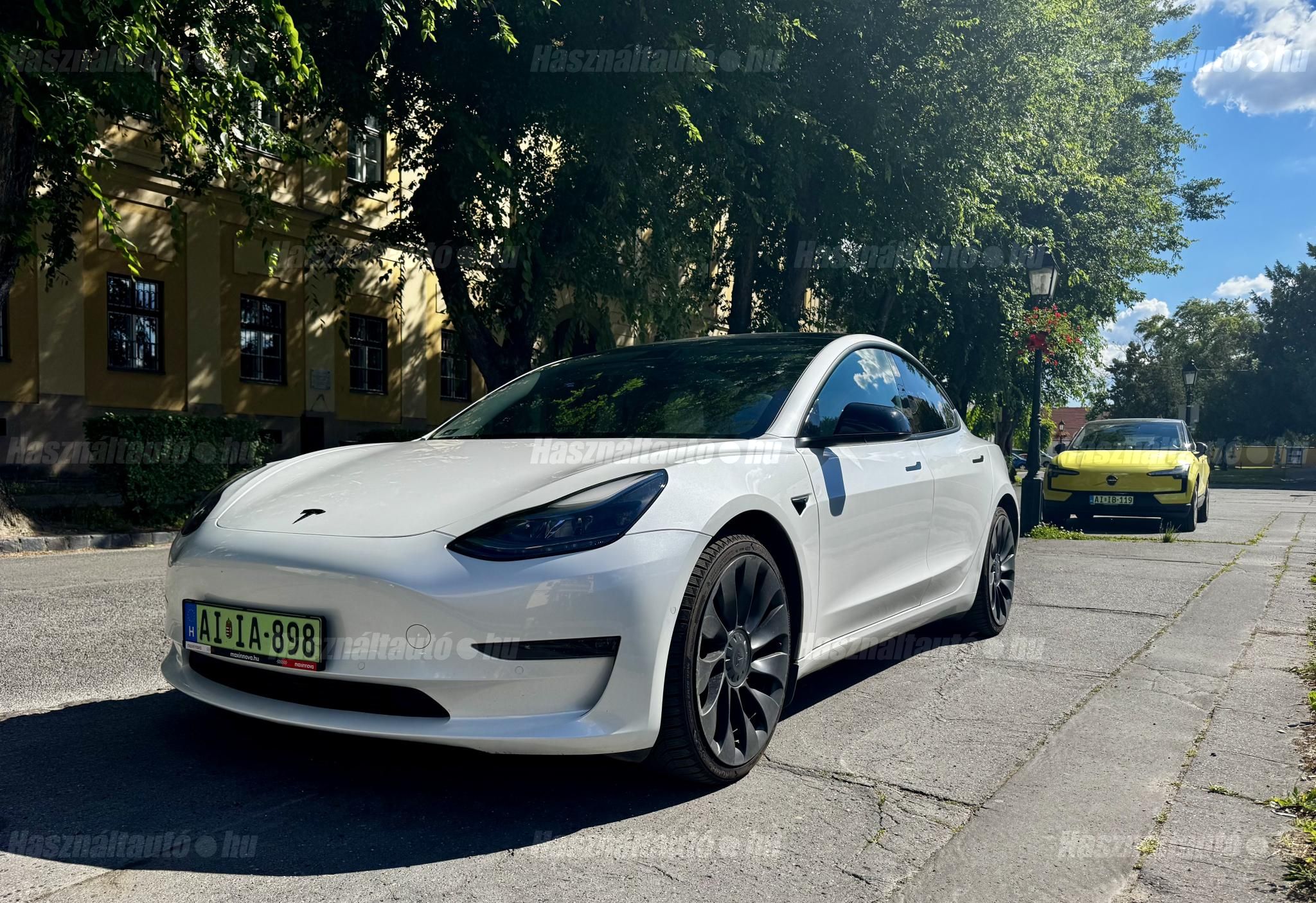 TESLA MODEL 3 2021/3 - 1