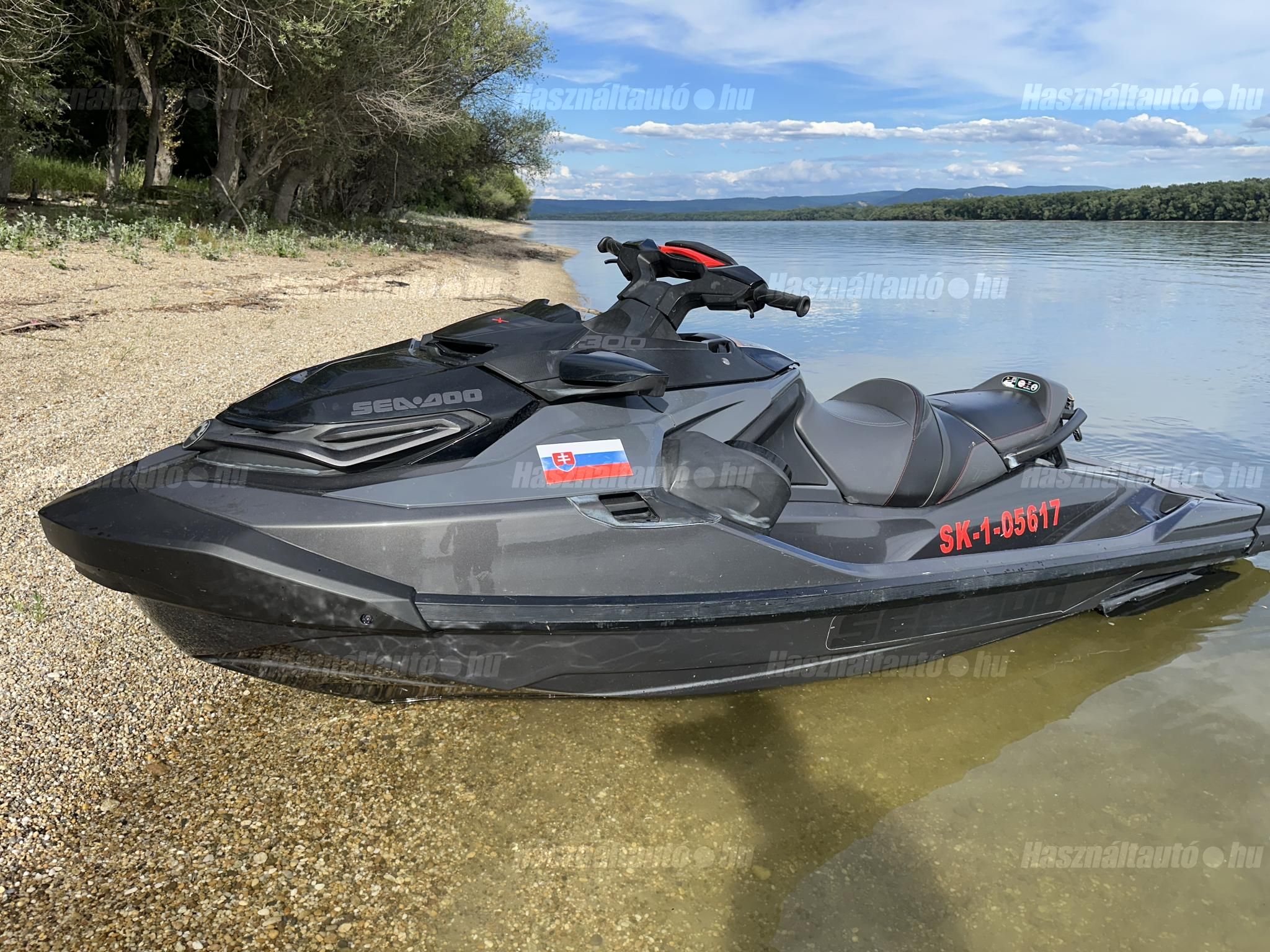 SEA-DOO 2022/8 - 1
