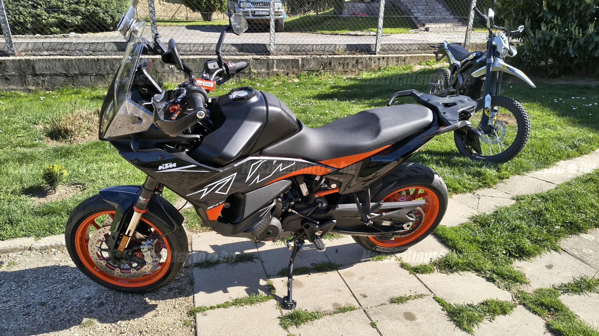 KTM 890 ADVENTURE 2024/7 - 1