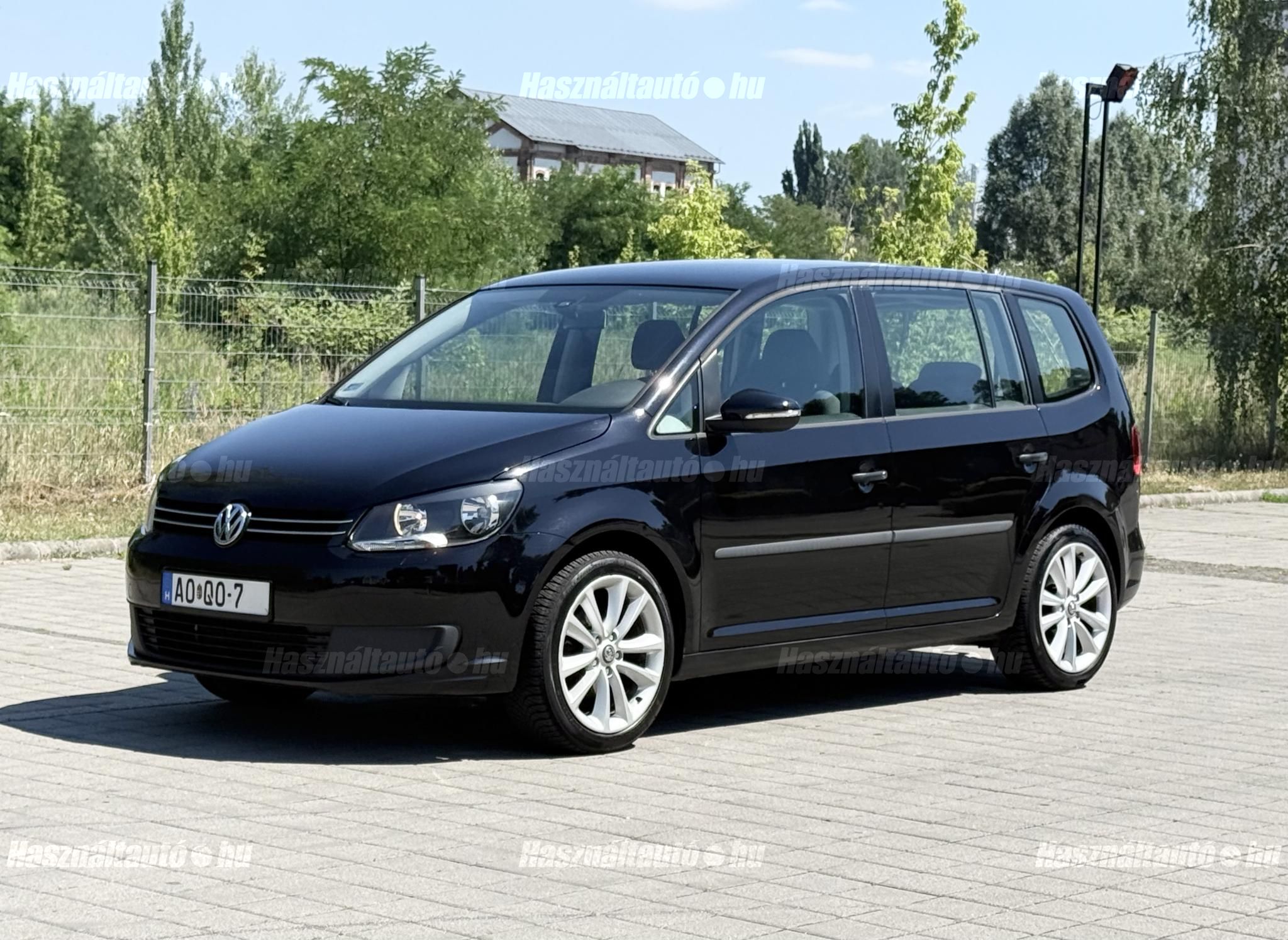 VOLKSWAGEN TOURAN 2013/12 - 1