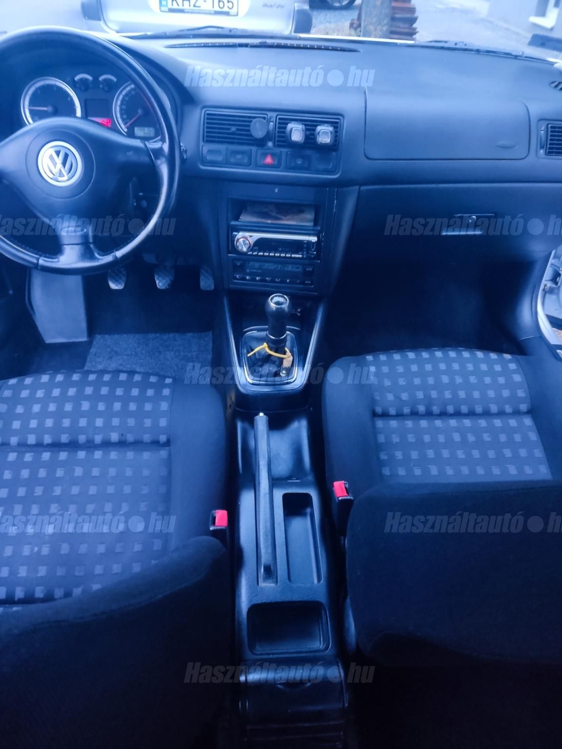 VOLKSWAGEN BORA 2001 - 1