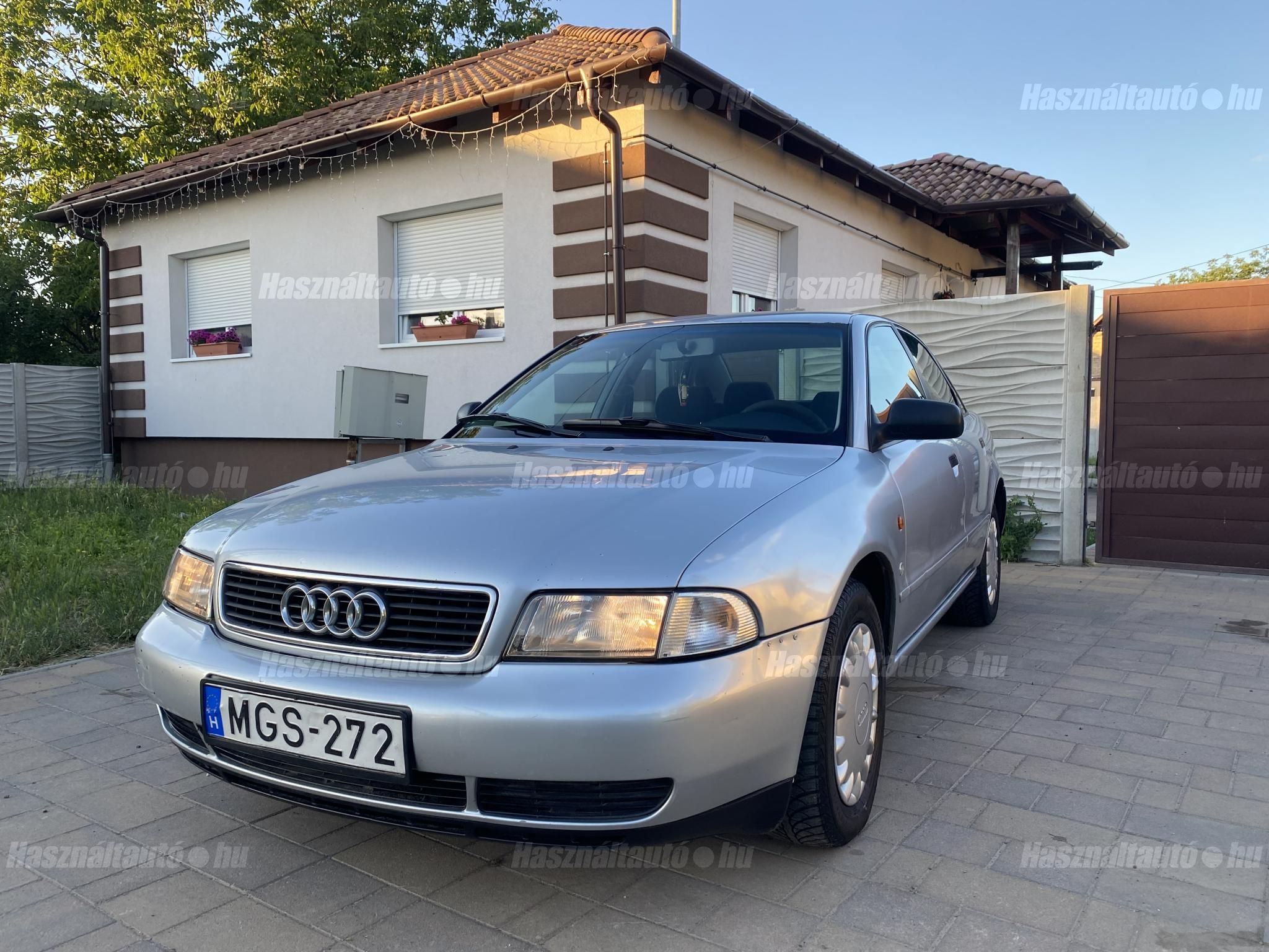 AUDI A4 1996/7 - 1