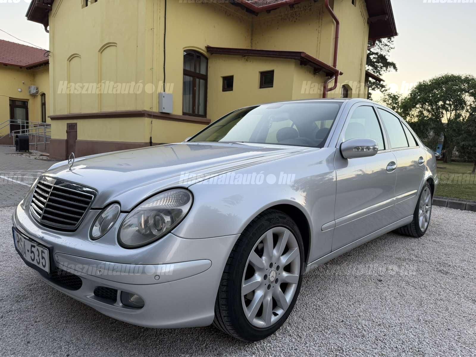 MERCEDES-BENZ E 220 2005/4 - 1