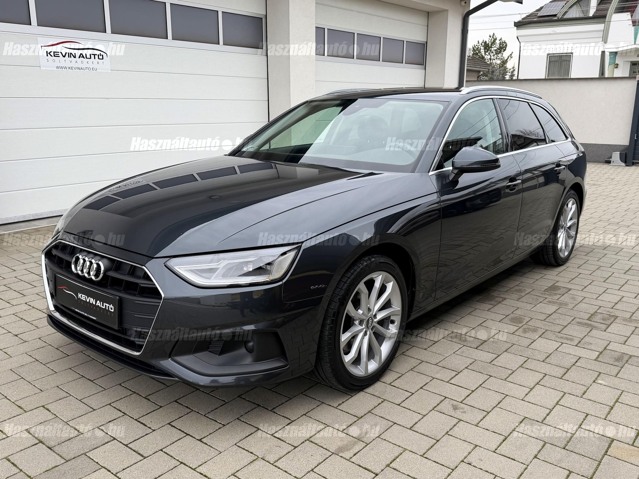 AUDI A4 2023/5 - 1