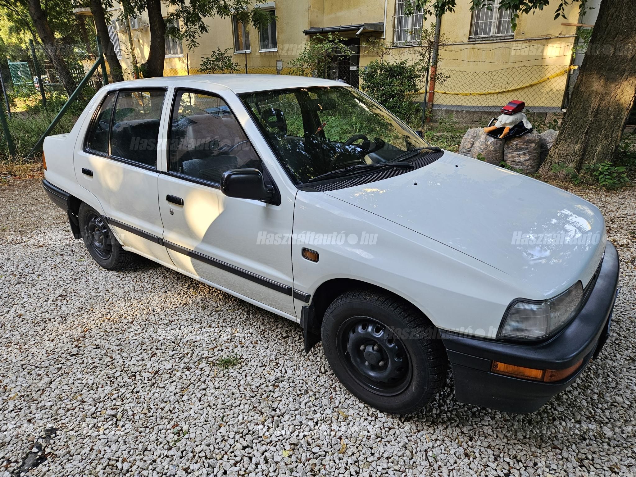 DAIHATSU CHARADE 1992/12 - 1