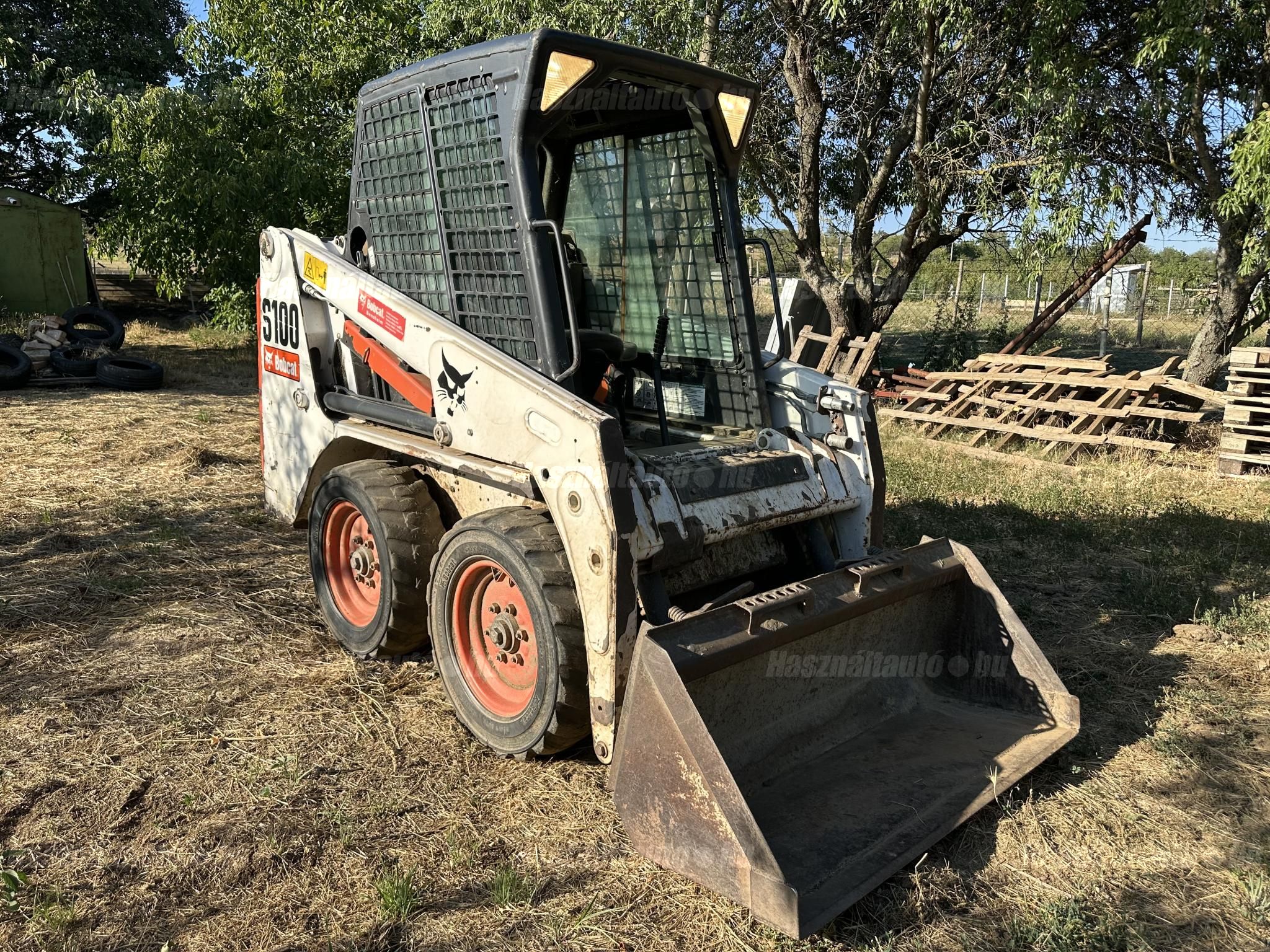 BOBCAT 2011 - 1