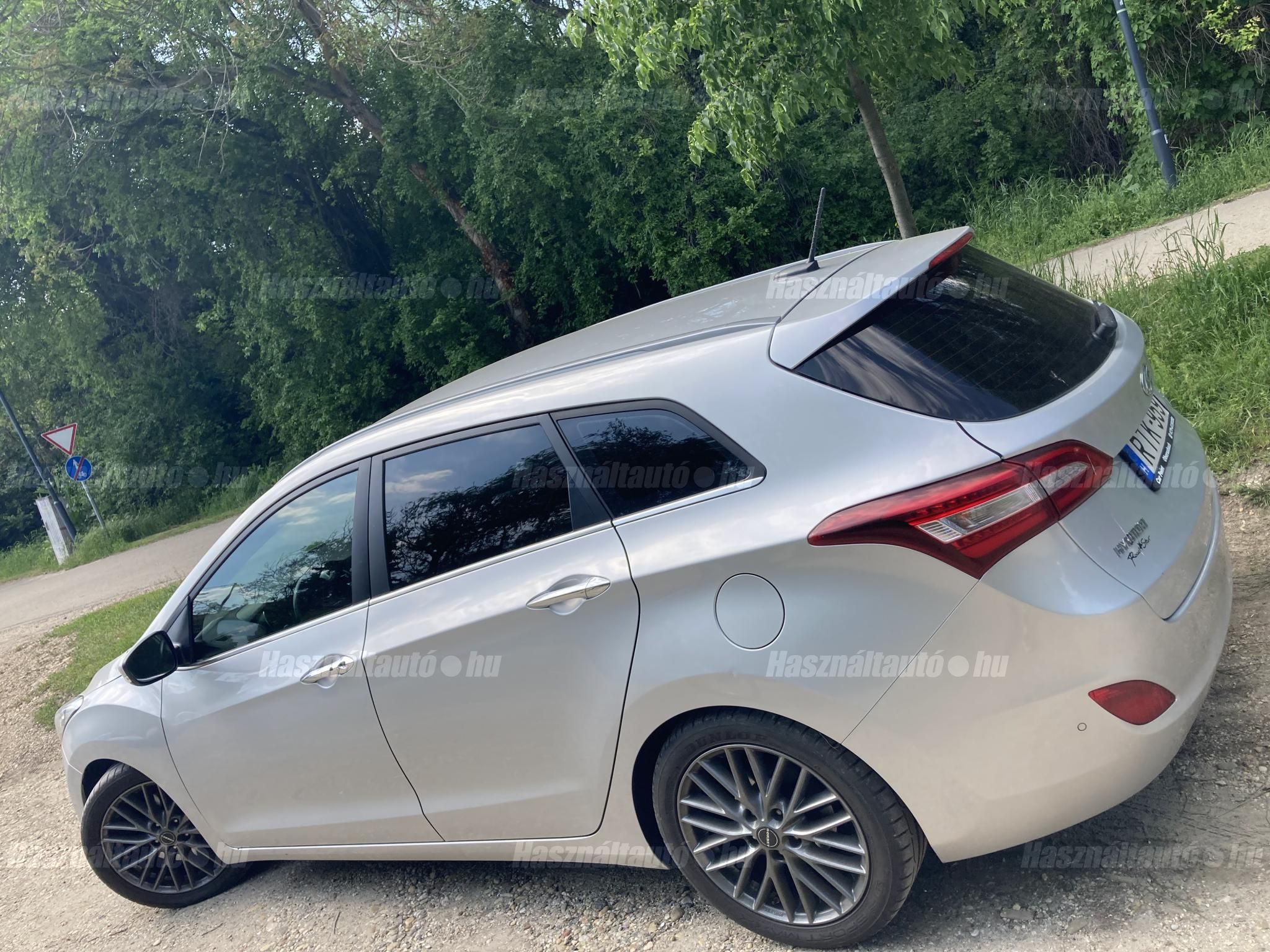 HYUNDAI I30 2015/9 - 1