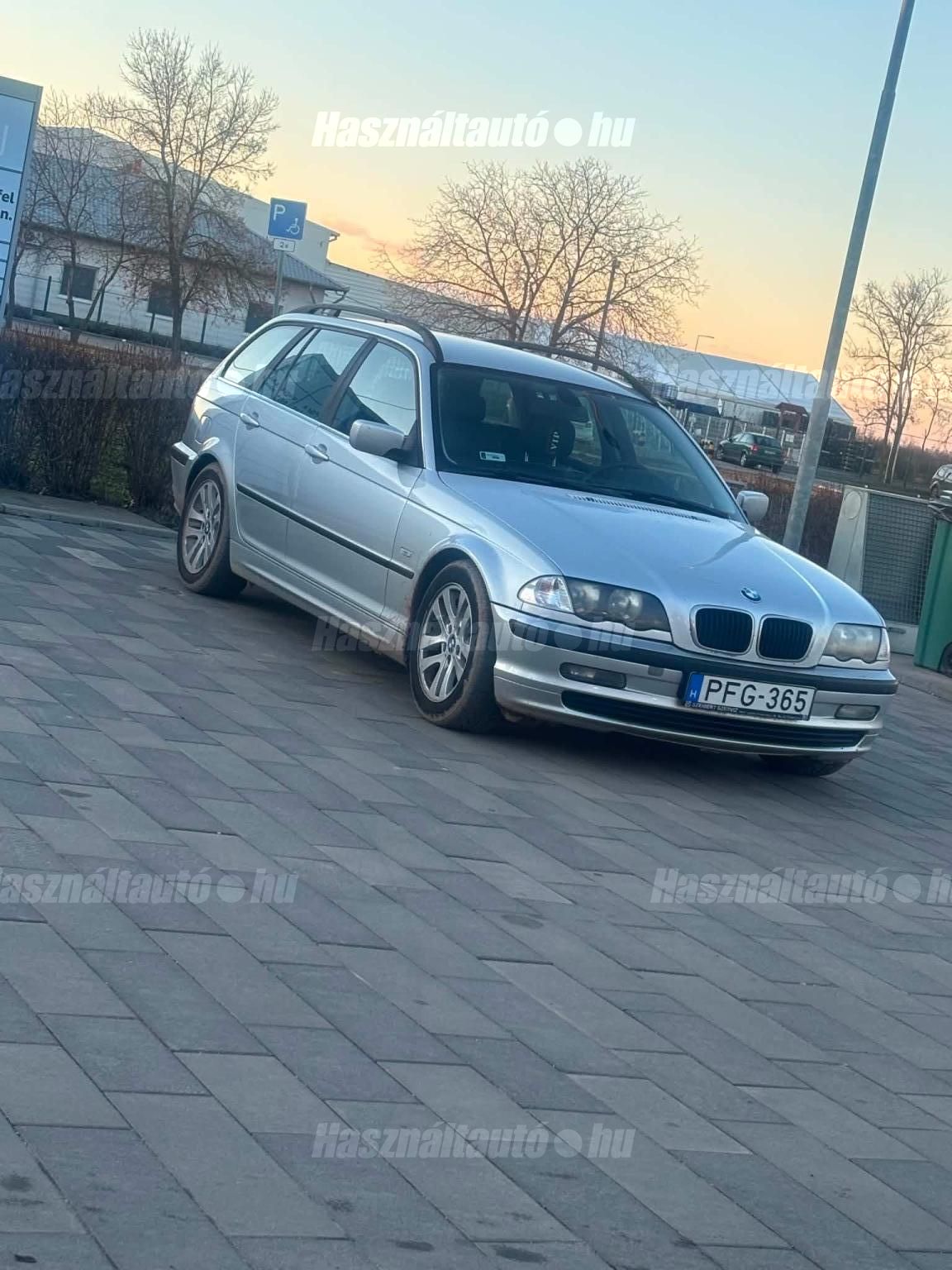 BMW 3-AS SOROZAT 2001/8 - 1
