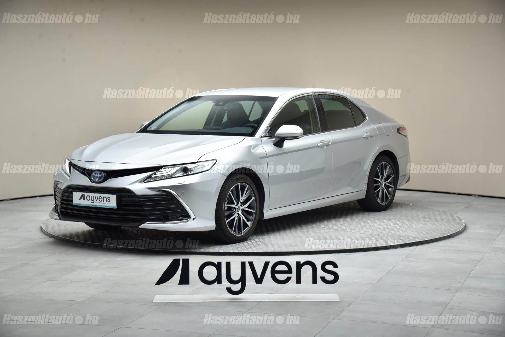 TOYOTA CAMRY 2023/1 - 1