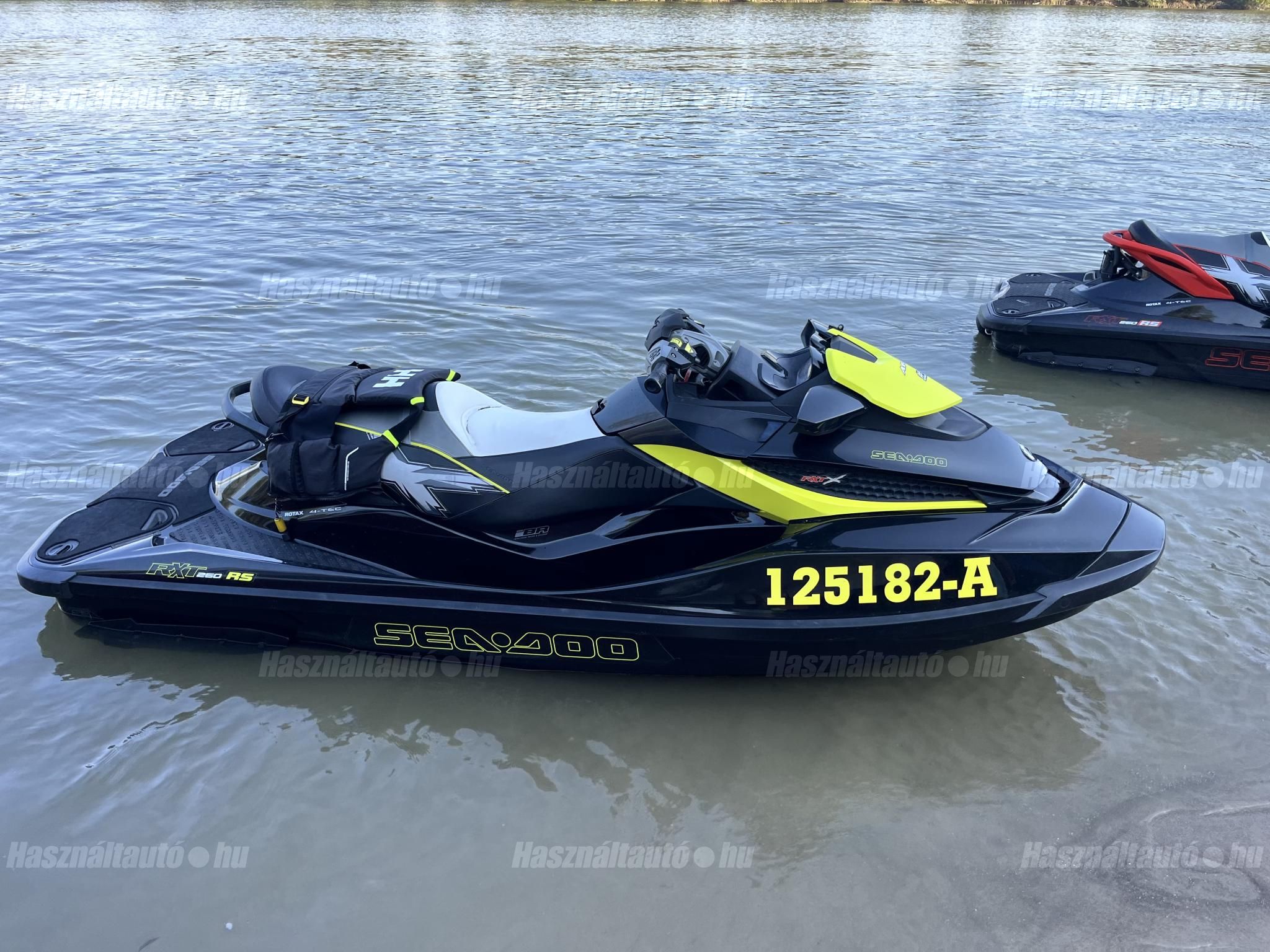 SEA-DOO 2012/12 - 1