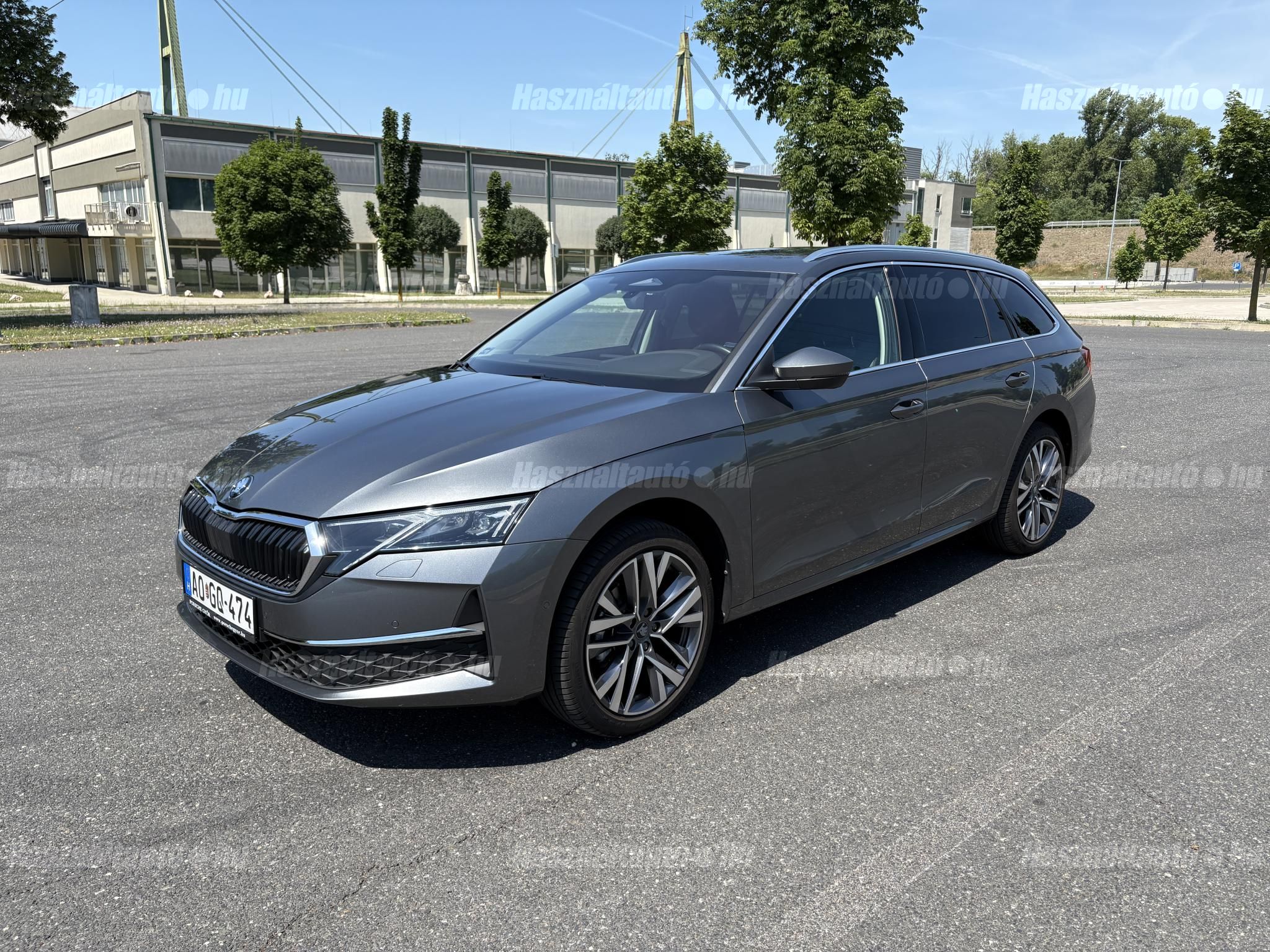 SKODA OCTAVIA 2025/10 - 1