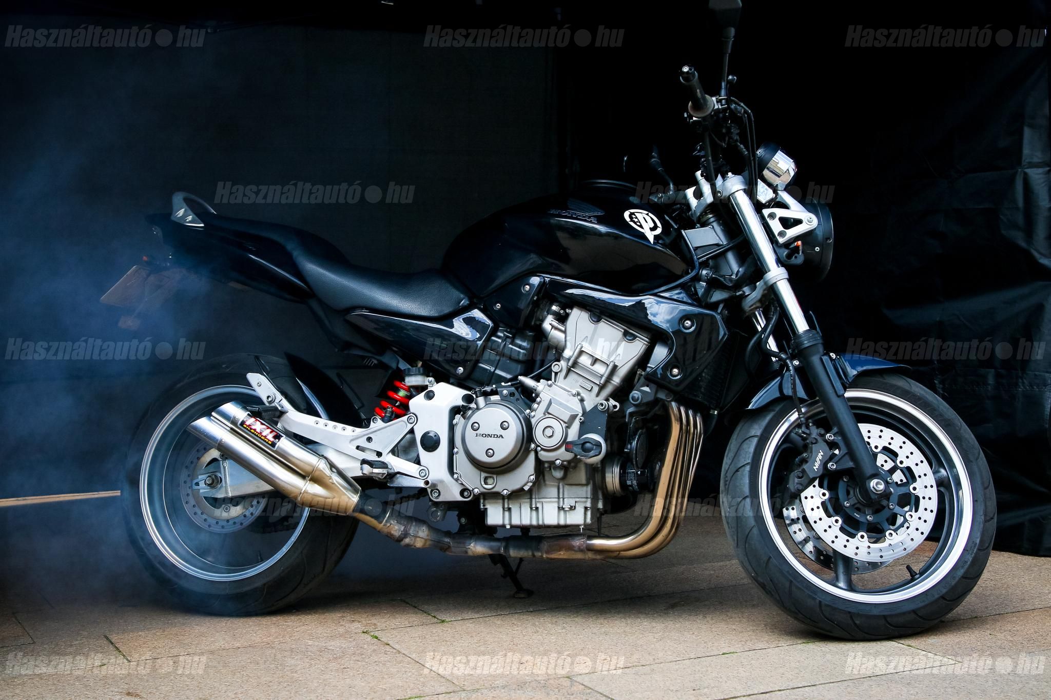 HONDA CB 900 F (HORNET) 2004/12 - 1
