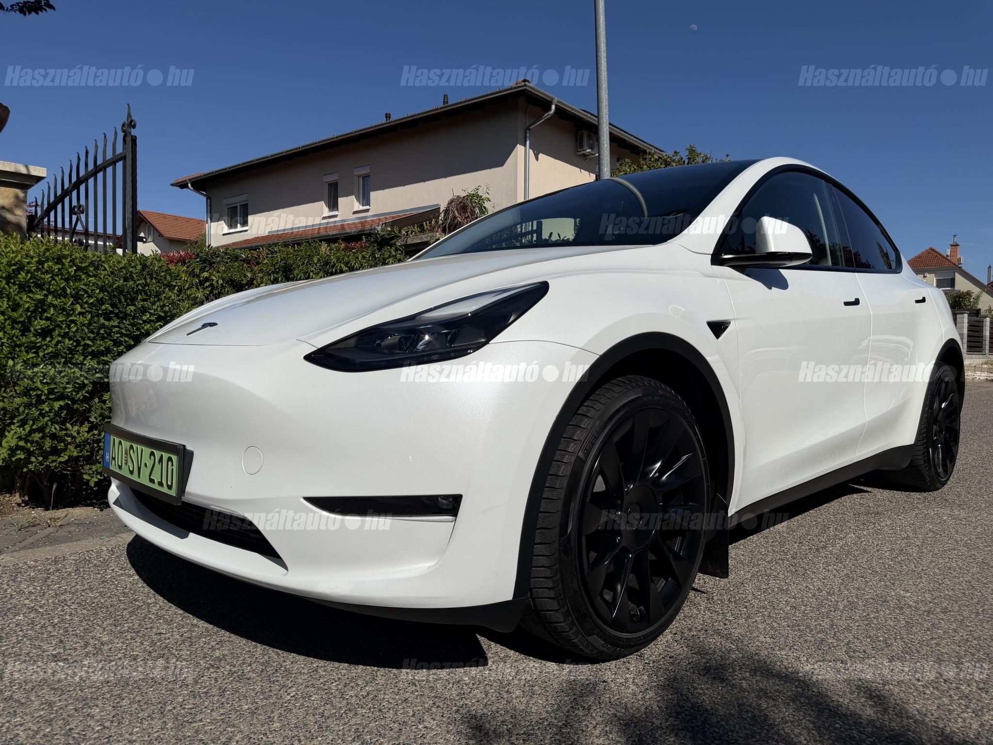 TESLA MODEL Y 2024/2 - 1